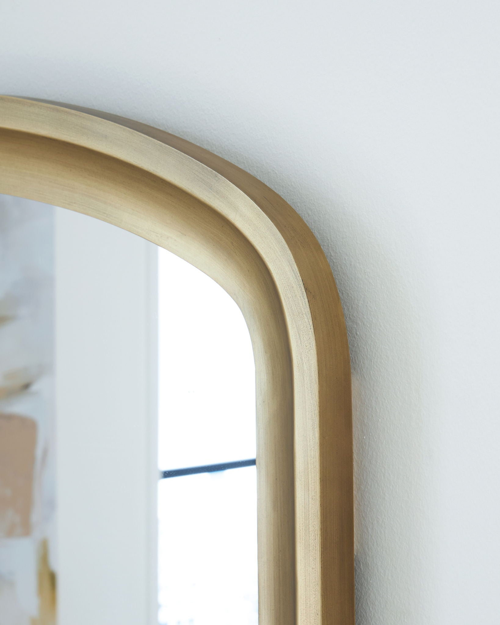 Fintan - Floor Mirror - Gold Finish - Image 2
