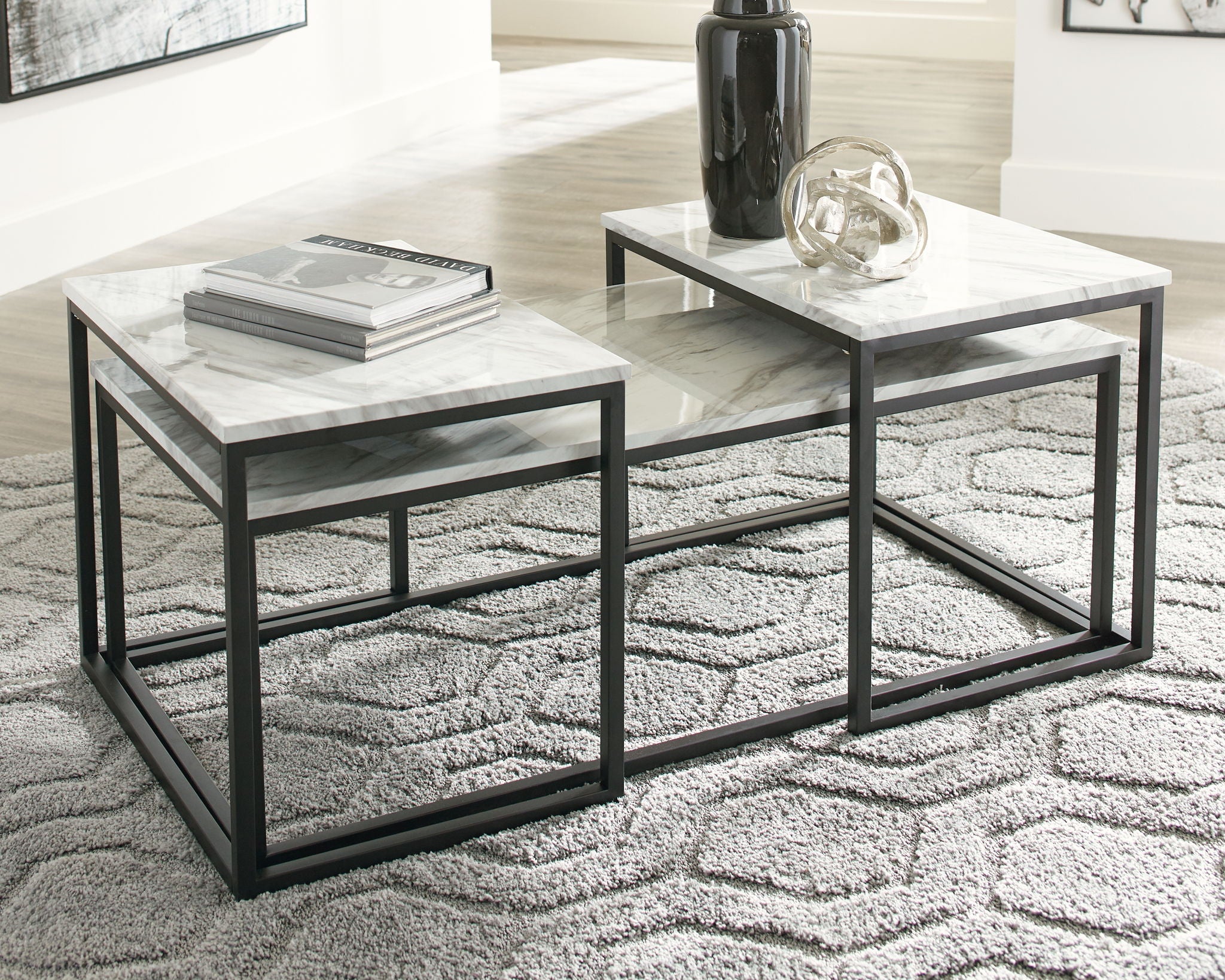 Donnesta - Occasional Table Set (Set of 3) - Gray / Black - Image 2