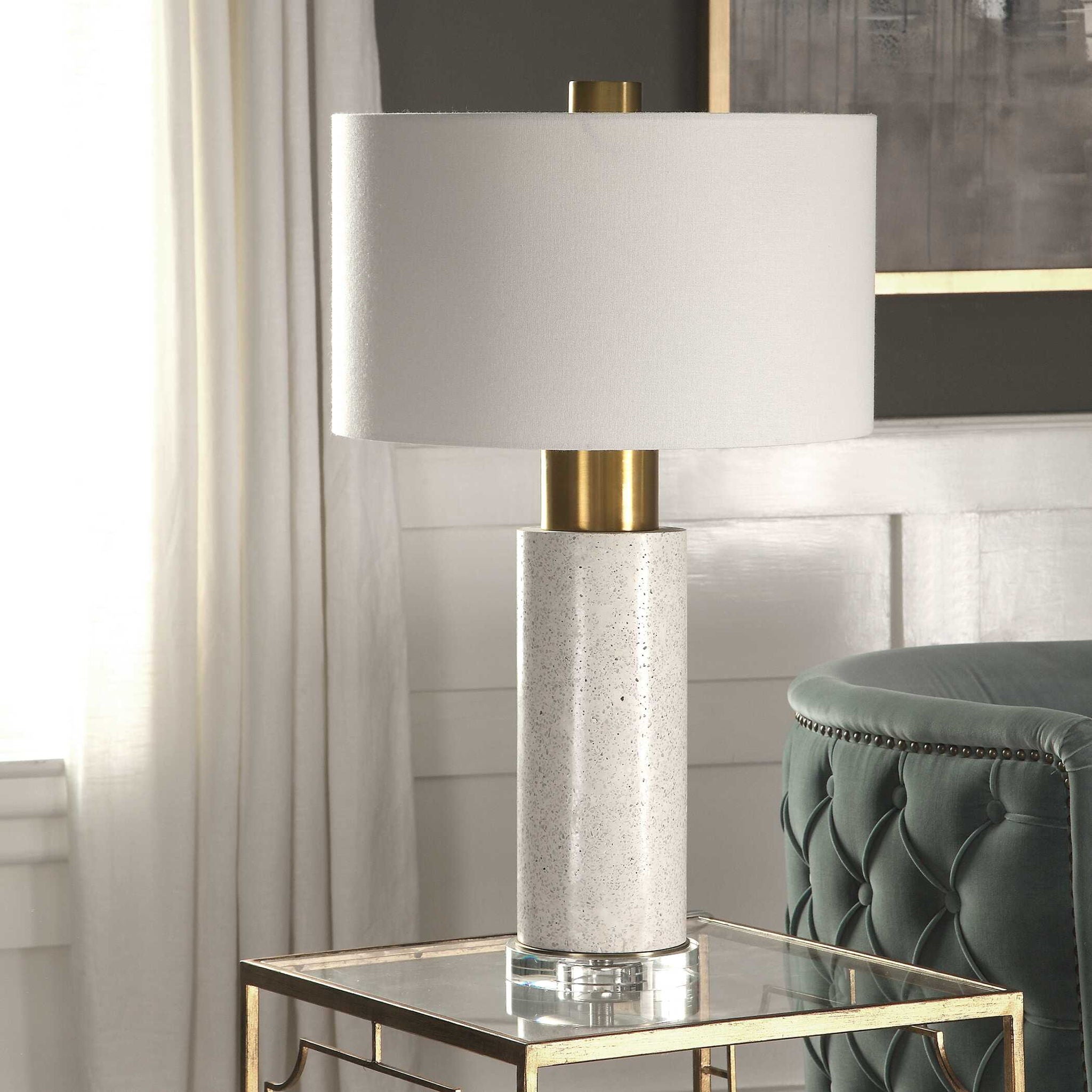 Vaeshon - Concrete Table Lamp - White - Image 2