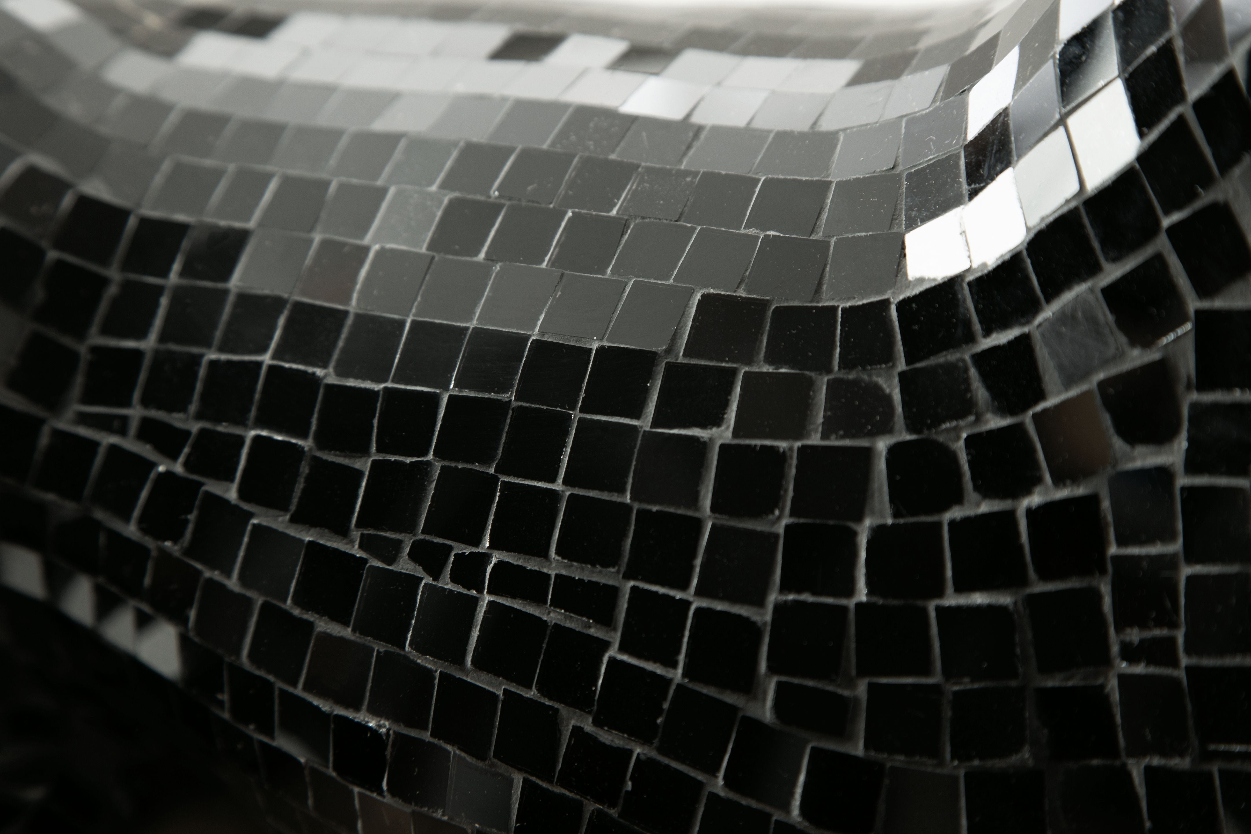 Drice - Sculpture - Black - Image 2