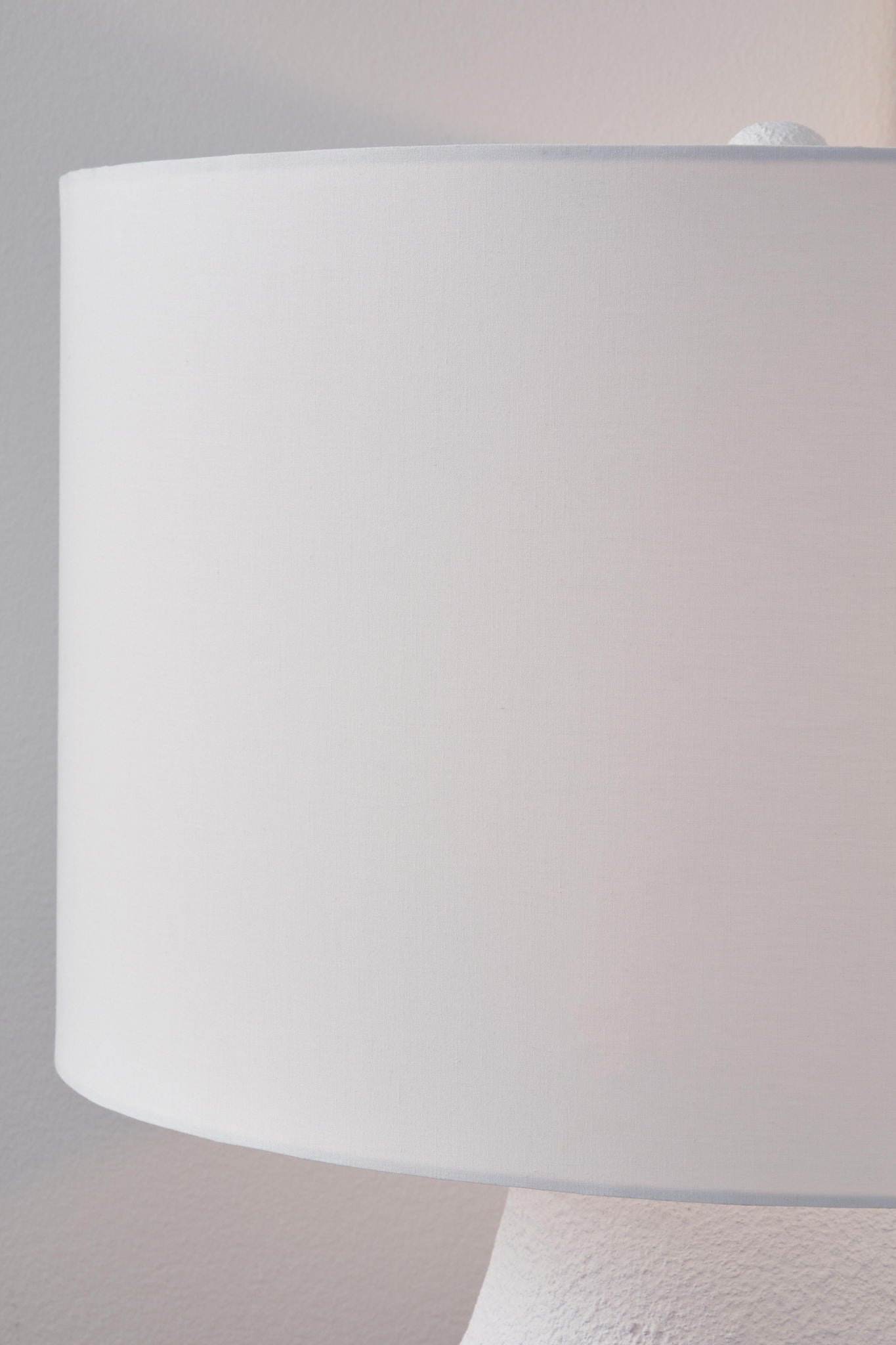 Dashland - Metal Table Lamp - White / Navy - Image 2