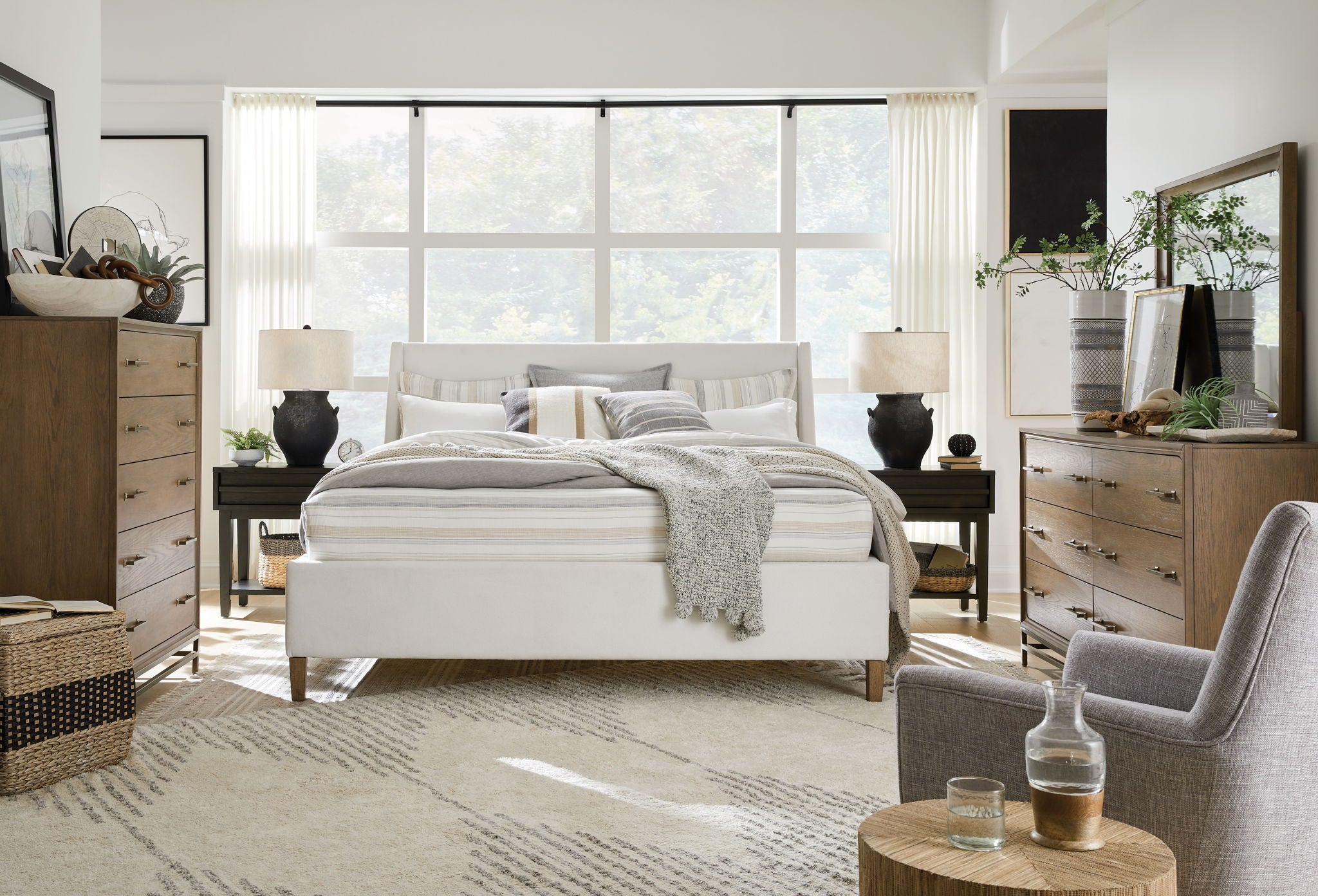 Lindon - Complete Upholstered Island Bed - Image 3