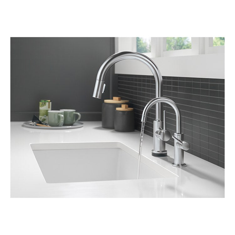 Kitchen Faucet Trinsic 1 Lever ADA CEC Arctic Stainless Pull Down 2 Function Gooseneck 360 DEG Swivel 1 Hole Deck Touch2O/MagnaTite 1.8 Gallons per Minute - Image 2