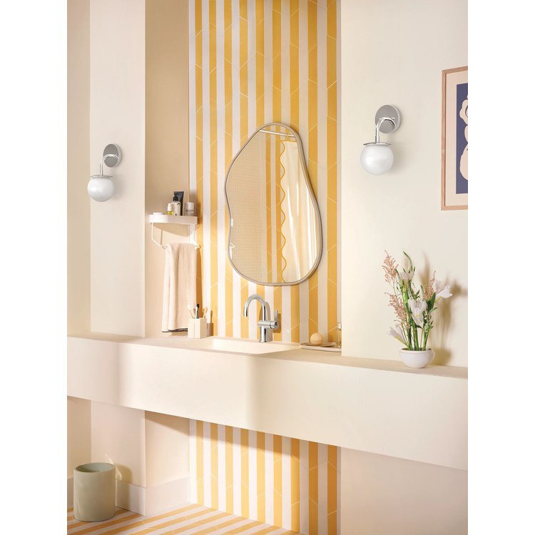 Bath Light Cia 1 Lamp Chrome Globe Candlabra Type B 60 Watt - Image 2