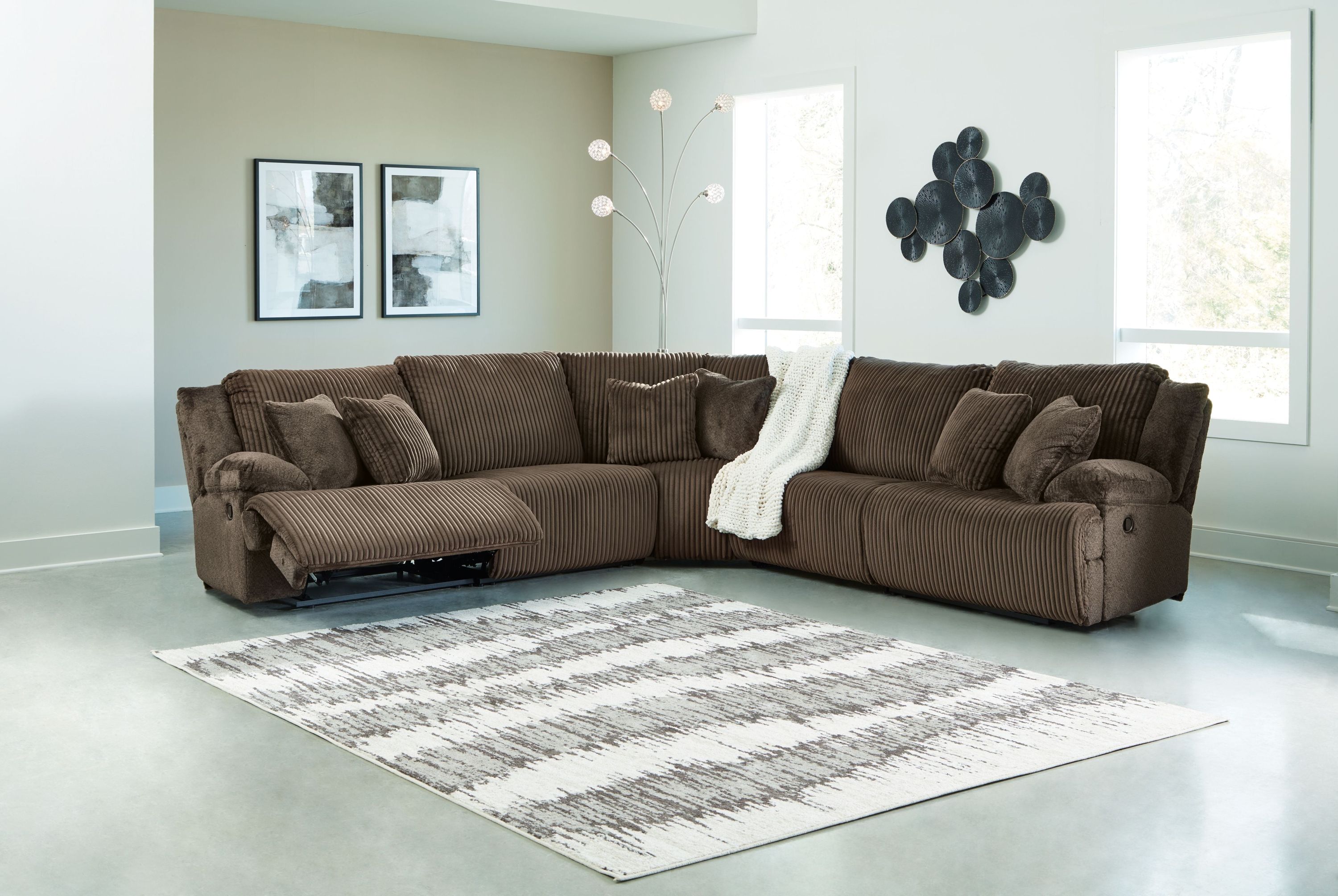 Top Tier - 5-Piece Reclining Sectional - Fabric - Chocolate - Image 2