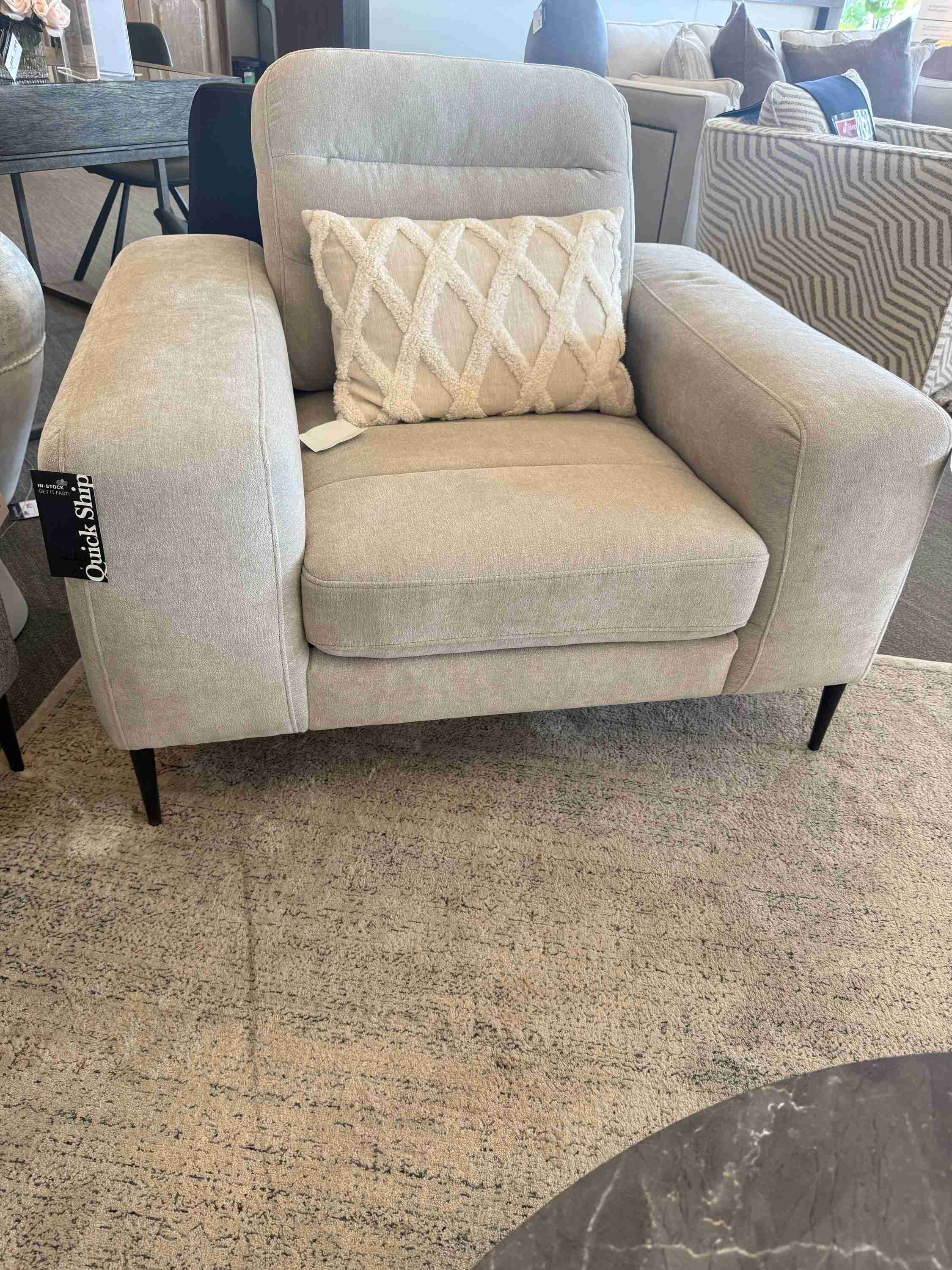 Évita Chair