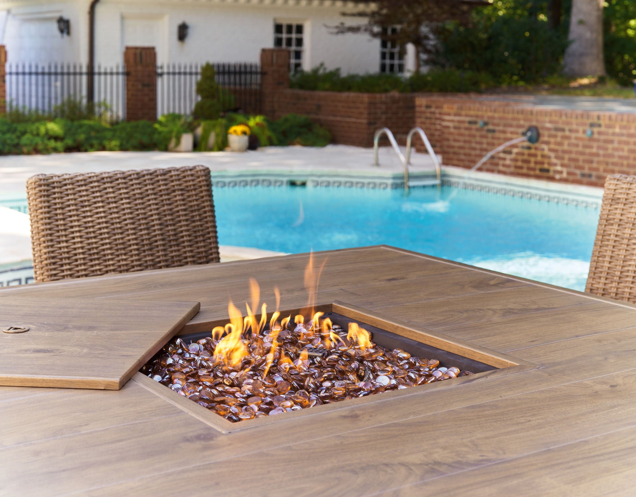 Walton Bridge - 5 Pc. - Square Bar Table W/Fire Pit, 4 Barstools - Driftwood - Image 2
