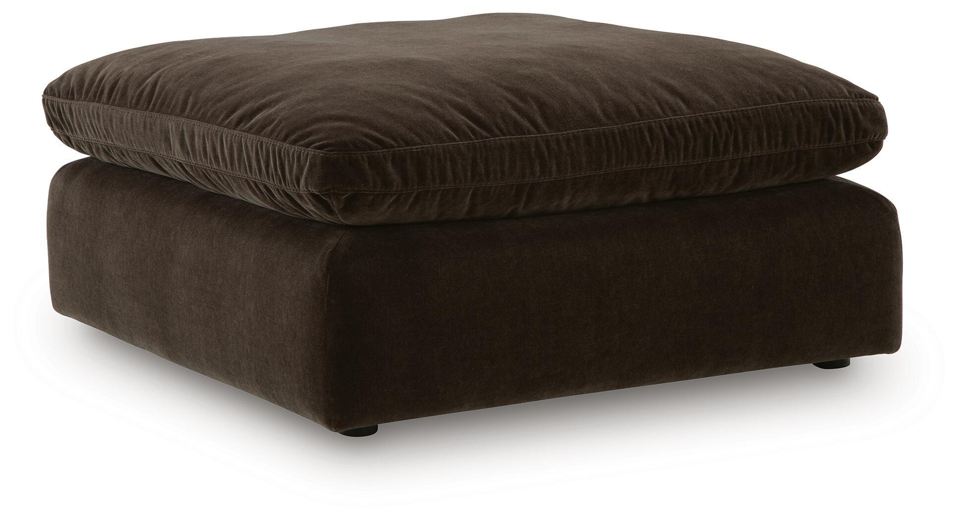 Maxton Heights - Oversized Accent Ottoman - Image 1