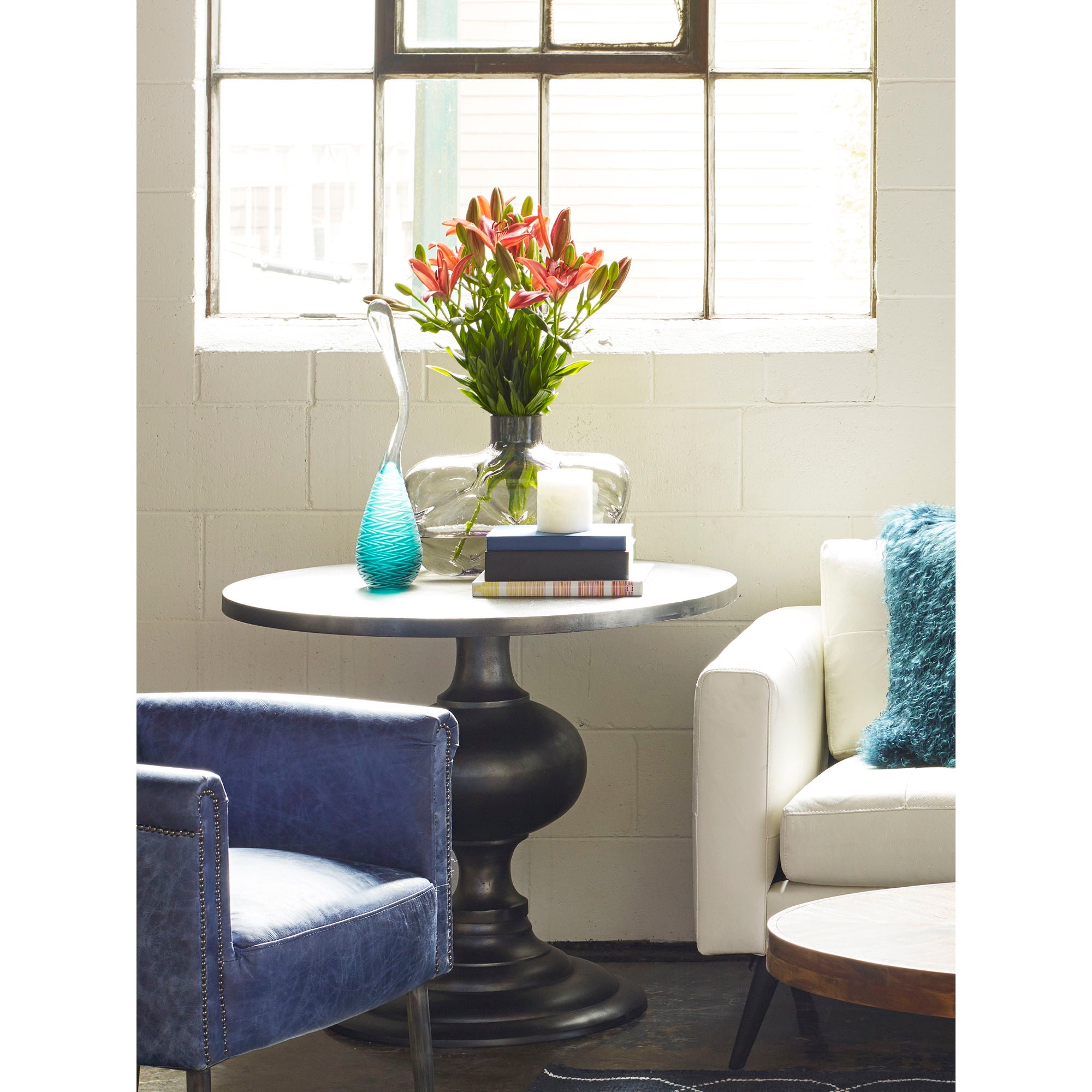 Lexie - Aluminum Dining Table - Black - Image 2