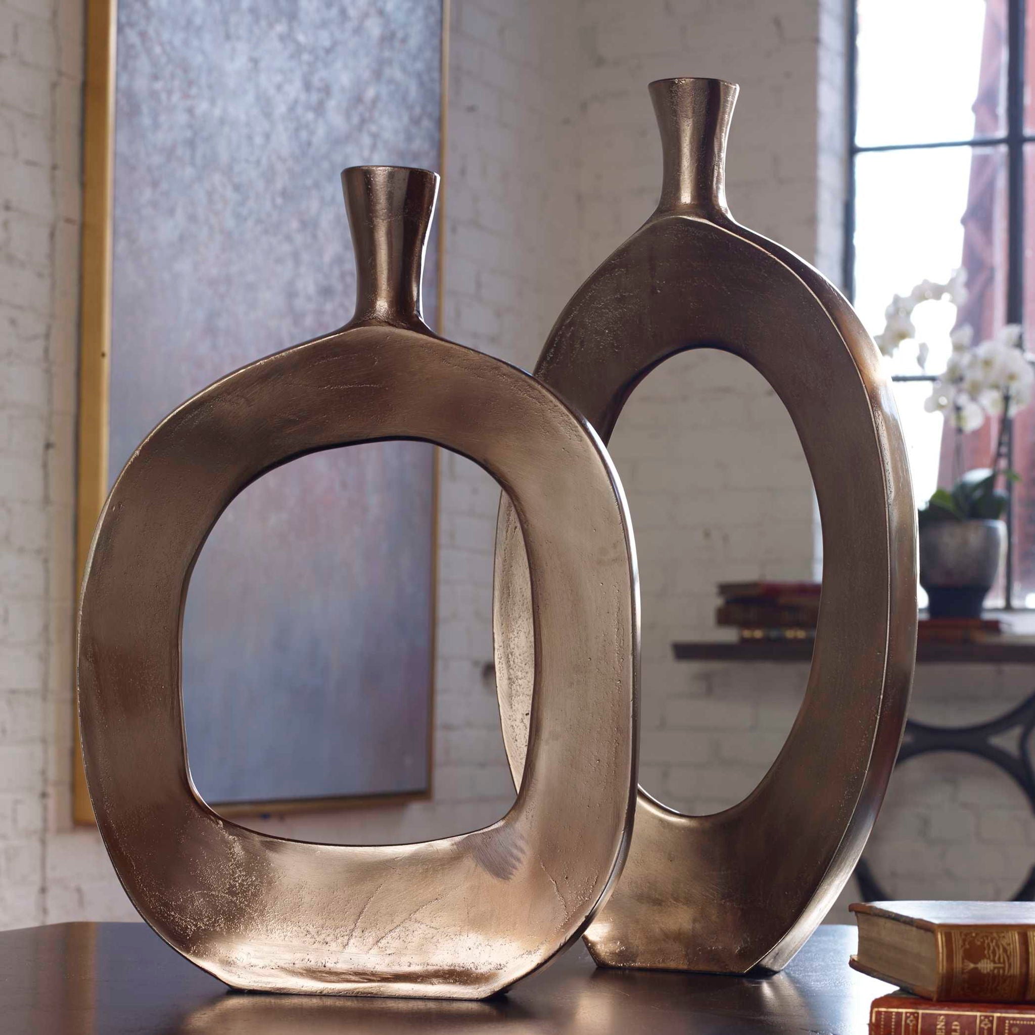 Kyler - Textured Vases (Set of 2) - Bronze - Image 2