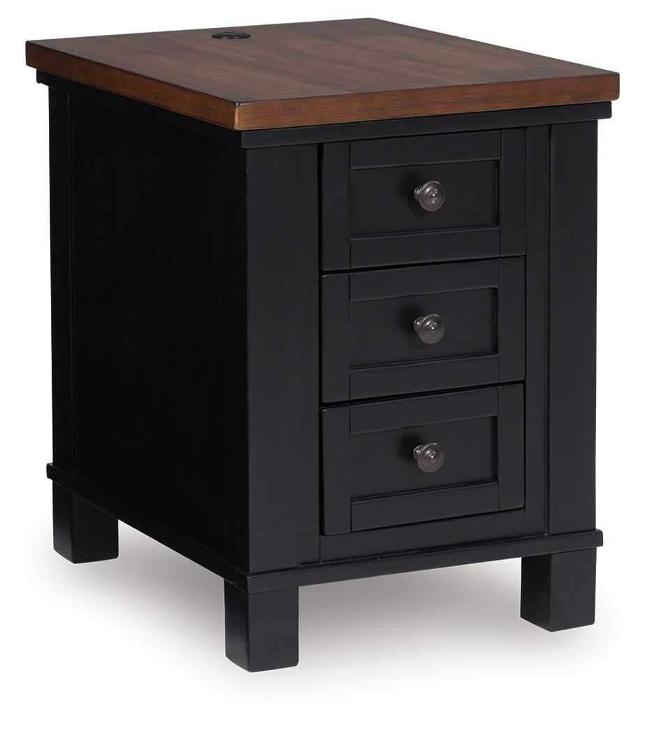 Wildenauer – Chair Side End Table – Brown / Black