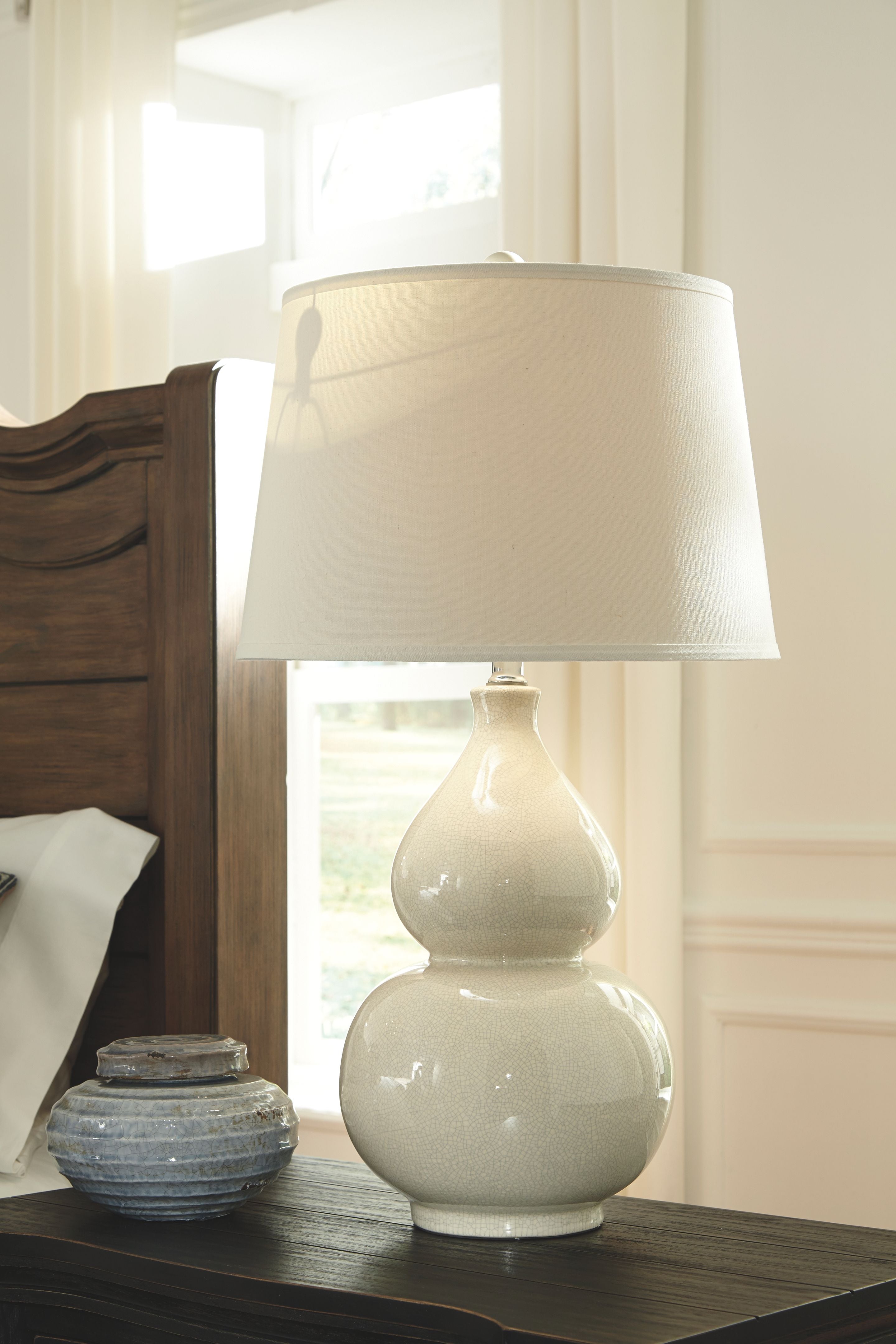 Saffi - Ceramic Table Lamp  - Cream - Image 2