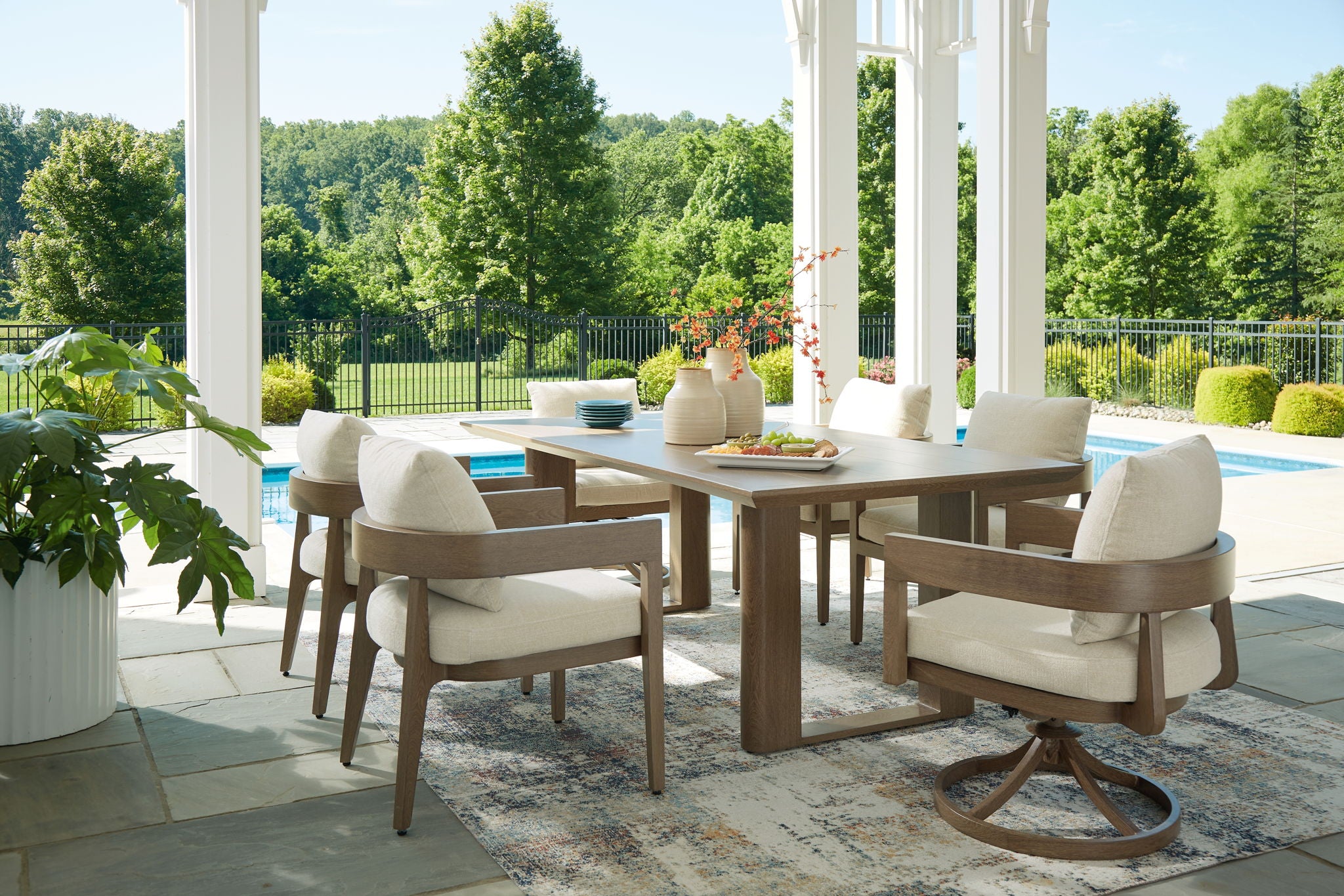 Serene Bay – Outdoor Dining Set