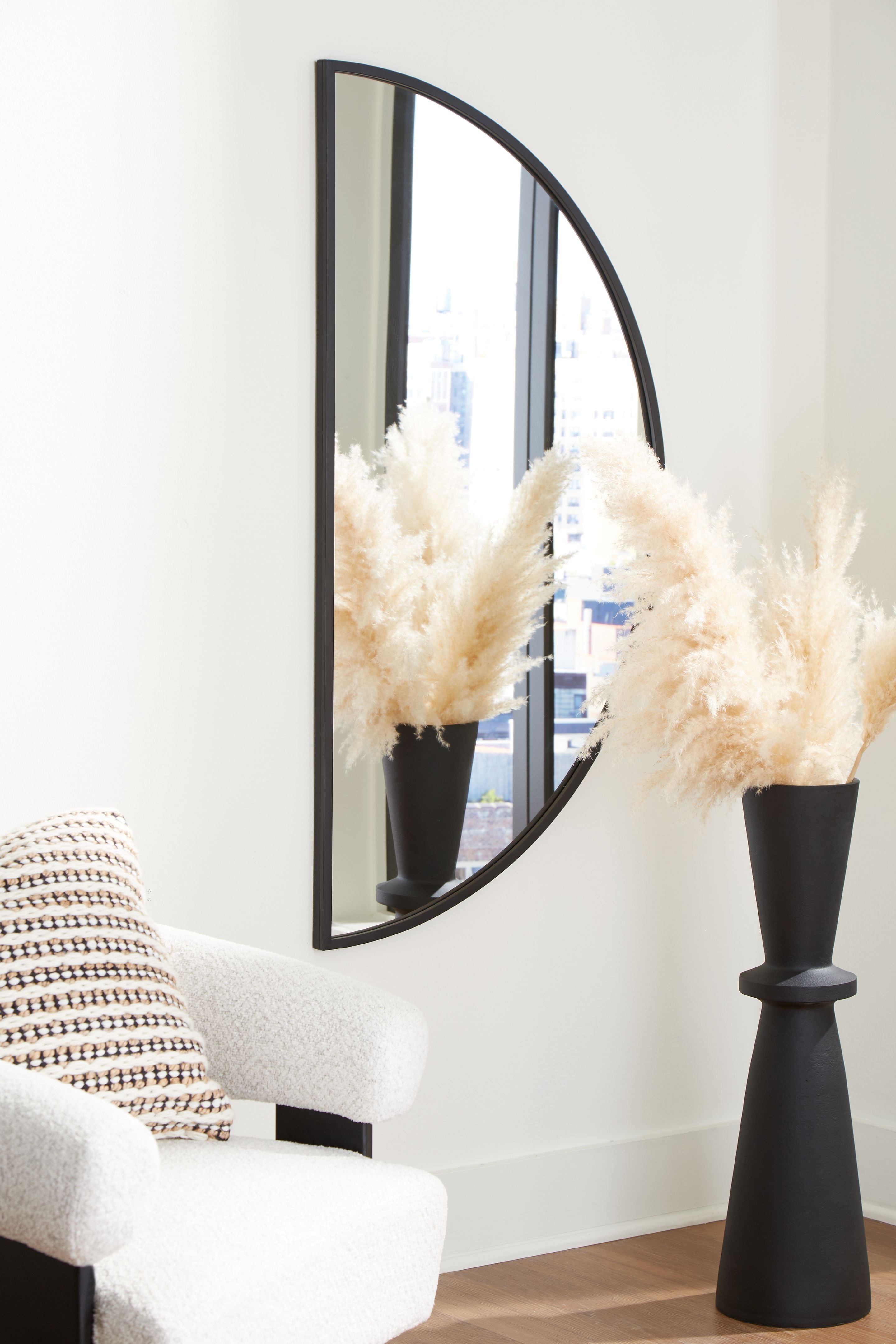 Denlow - Accent Mirror - Black - Image 3
