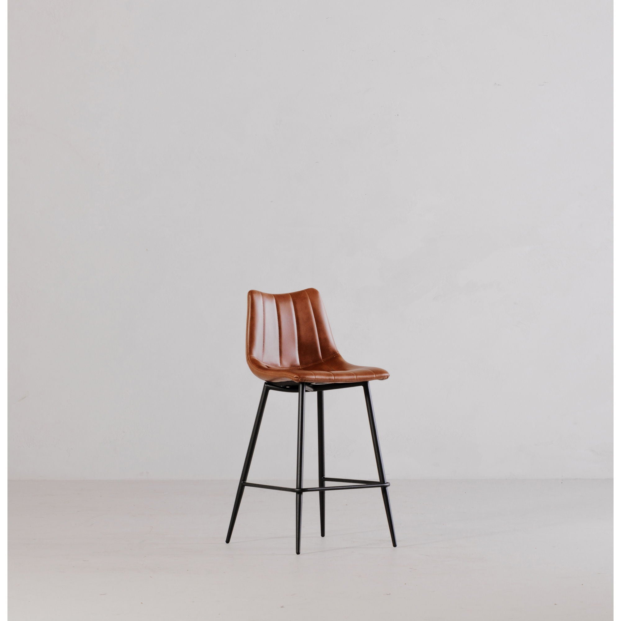 Alibi - Counter Stool (Set of 2) - Brown - Image 3