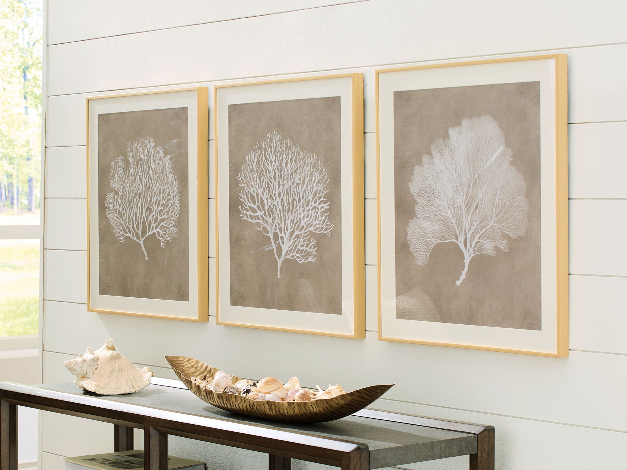 Hendridge - Wall Art Set (Set of 3) - Taupe / White - Image 2