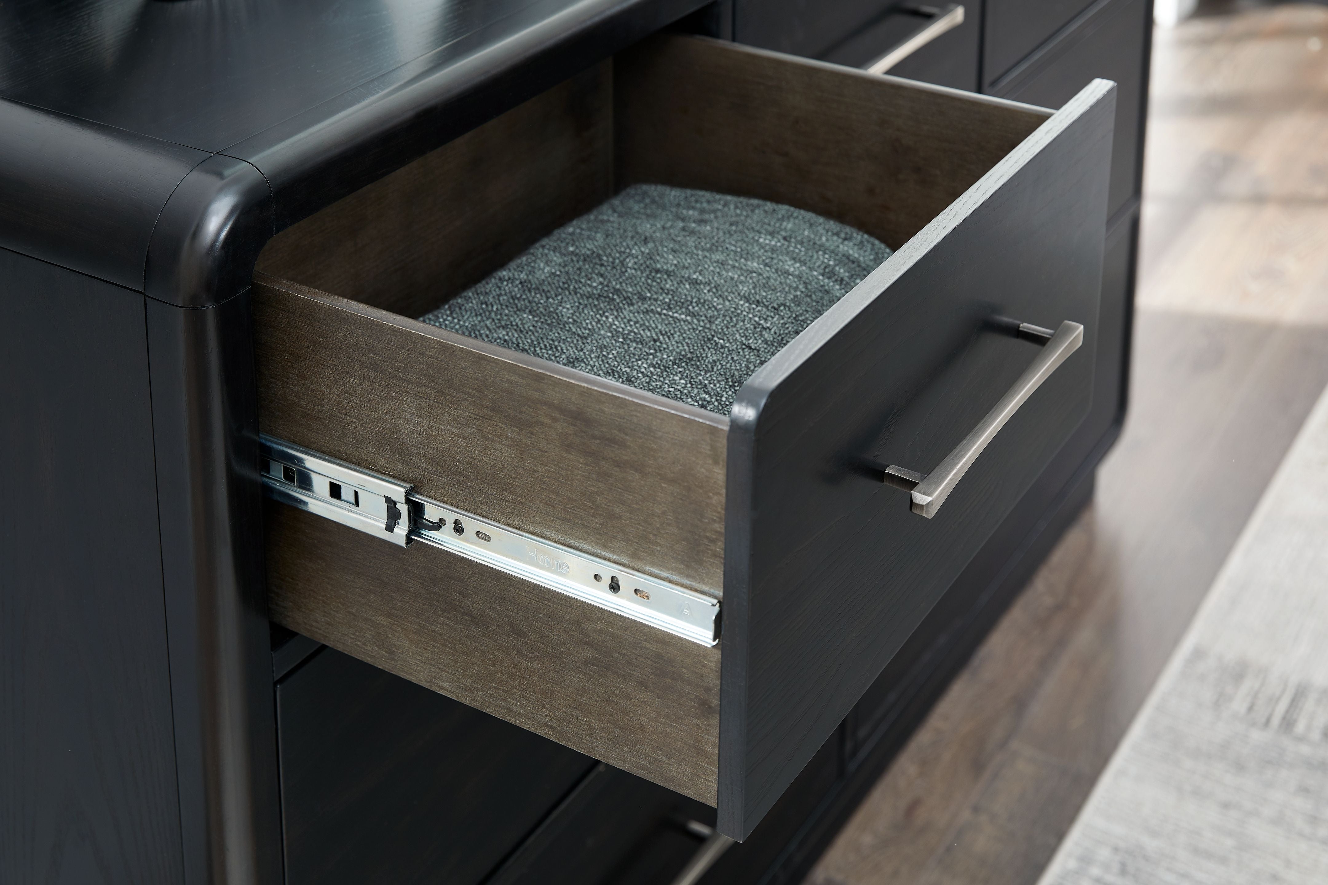 Rowanbeck - Dresser And Mirror - Black - Image 2