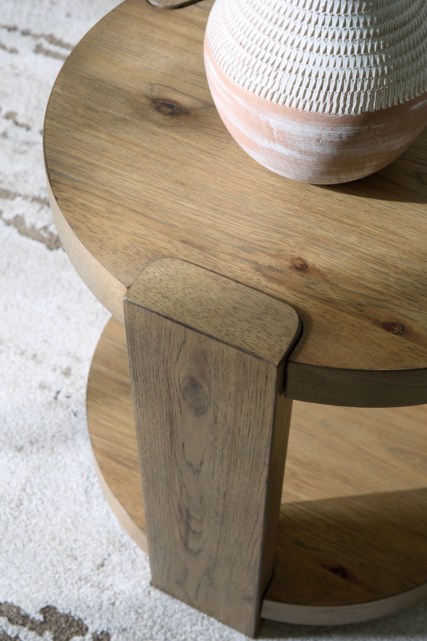 Flangren - Round End Table - Light Brown - Image 2