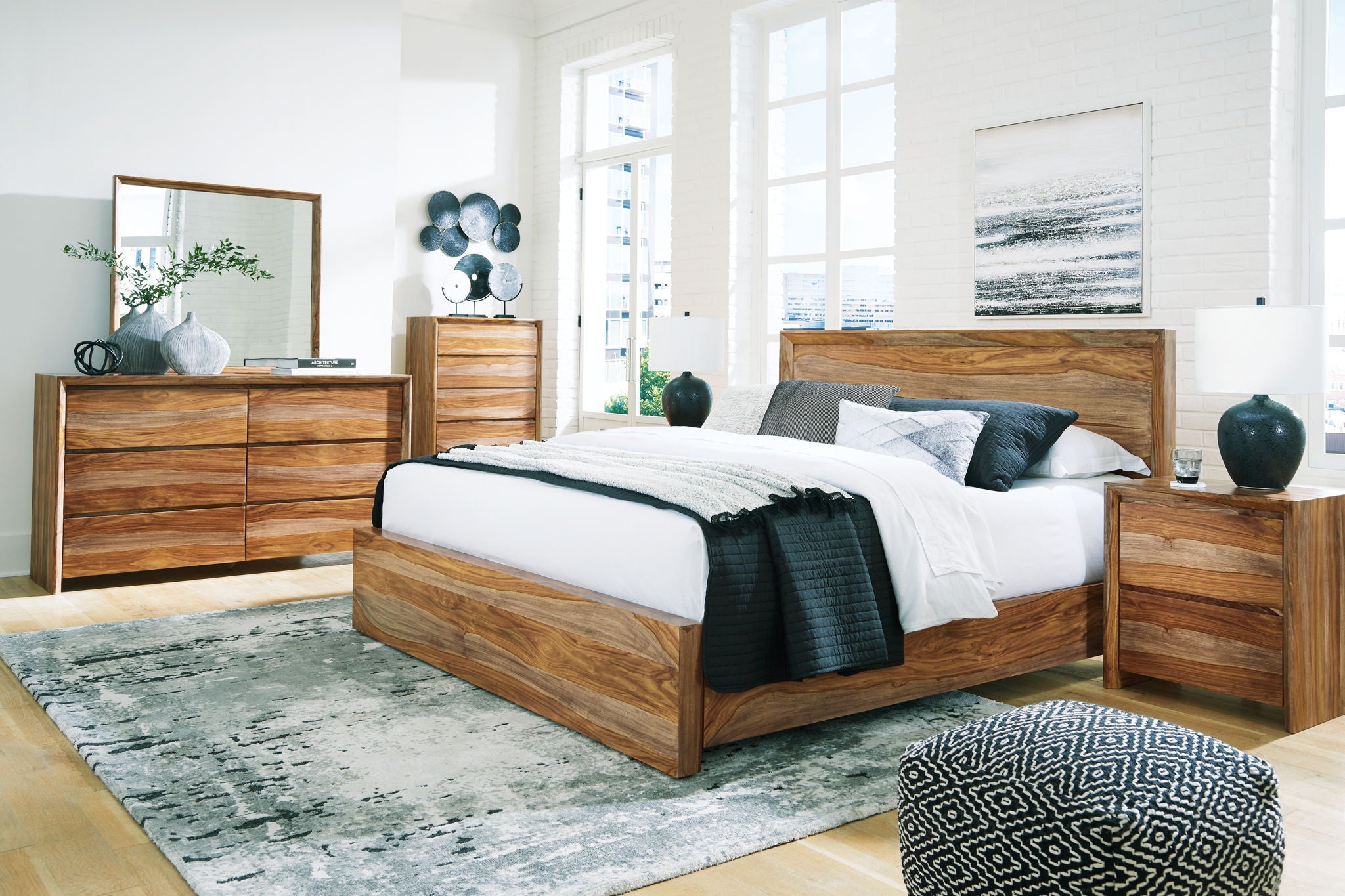 Dressonni – Panel Bedroom Set