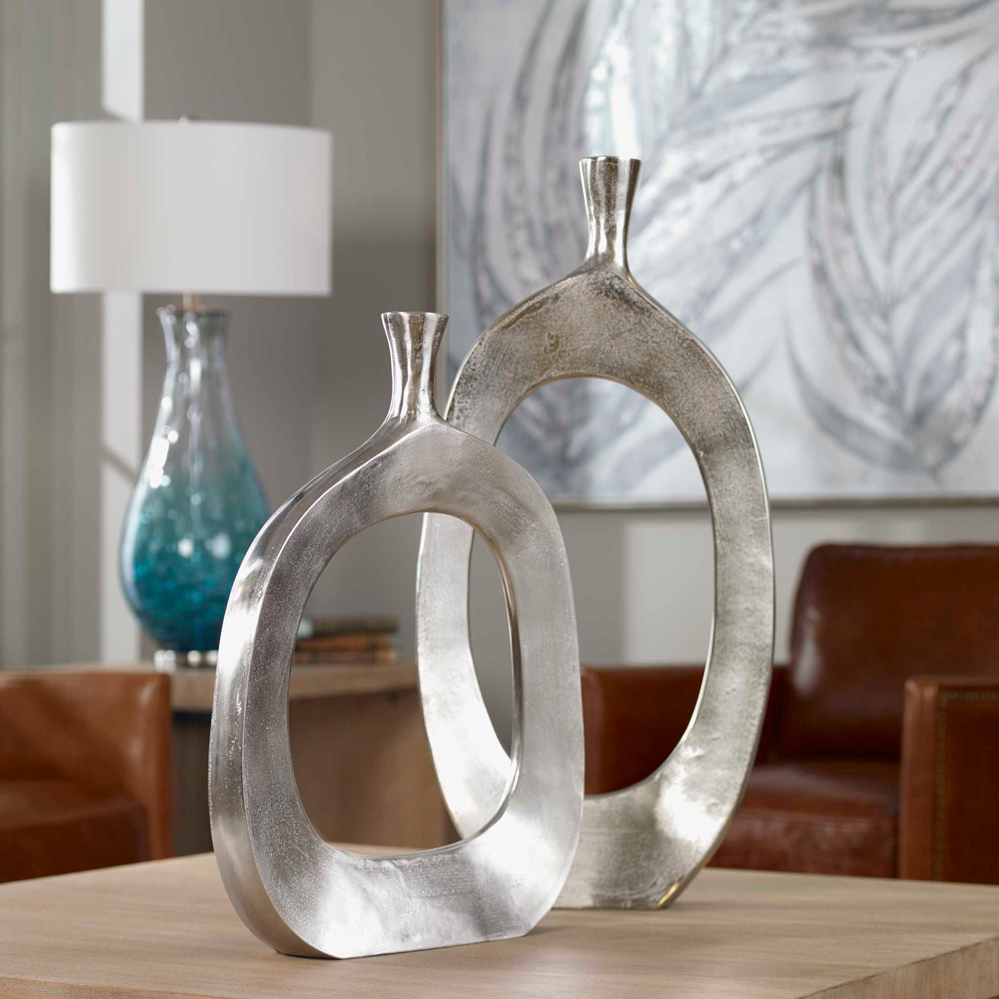 Cierra - Aluminum Vases (Set of 2) - Pearl Silver - Image 3