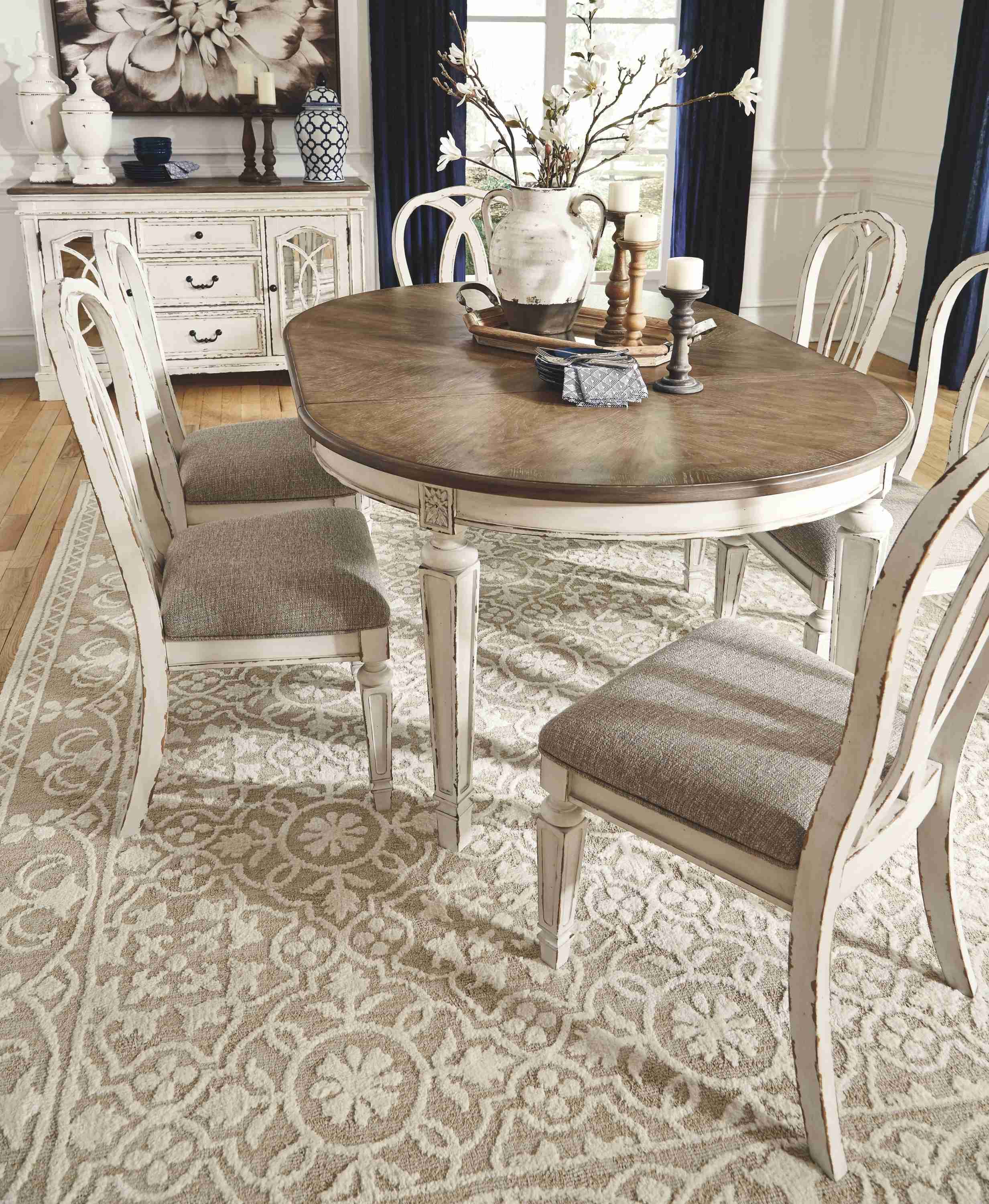 Realyn - Dining UPH Side Chair (Set of 2) - Ribbonback - Chipped White - Image 3