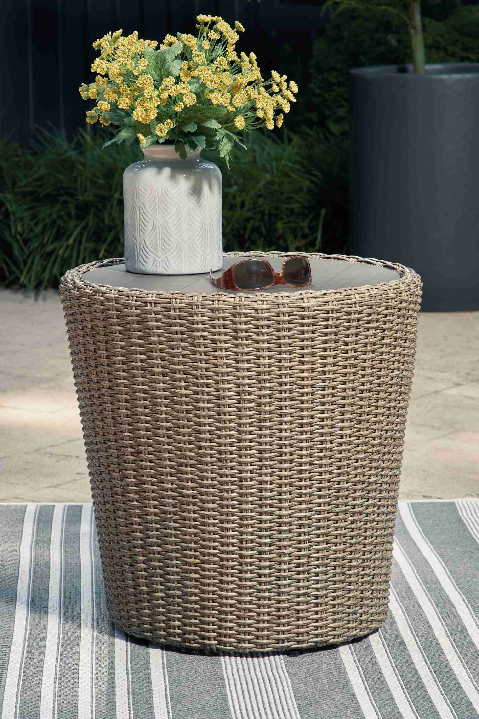 Danson - Round End Table - Beige - Image 3