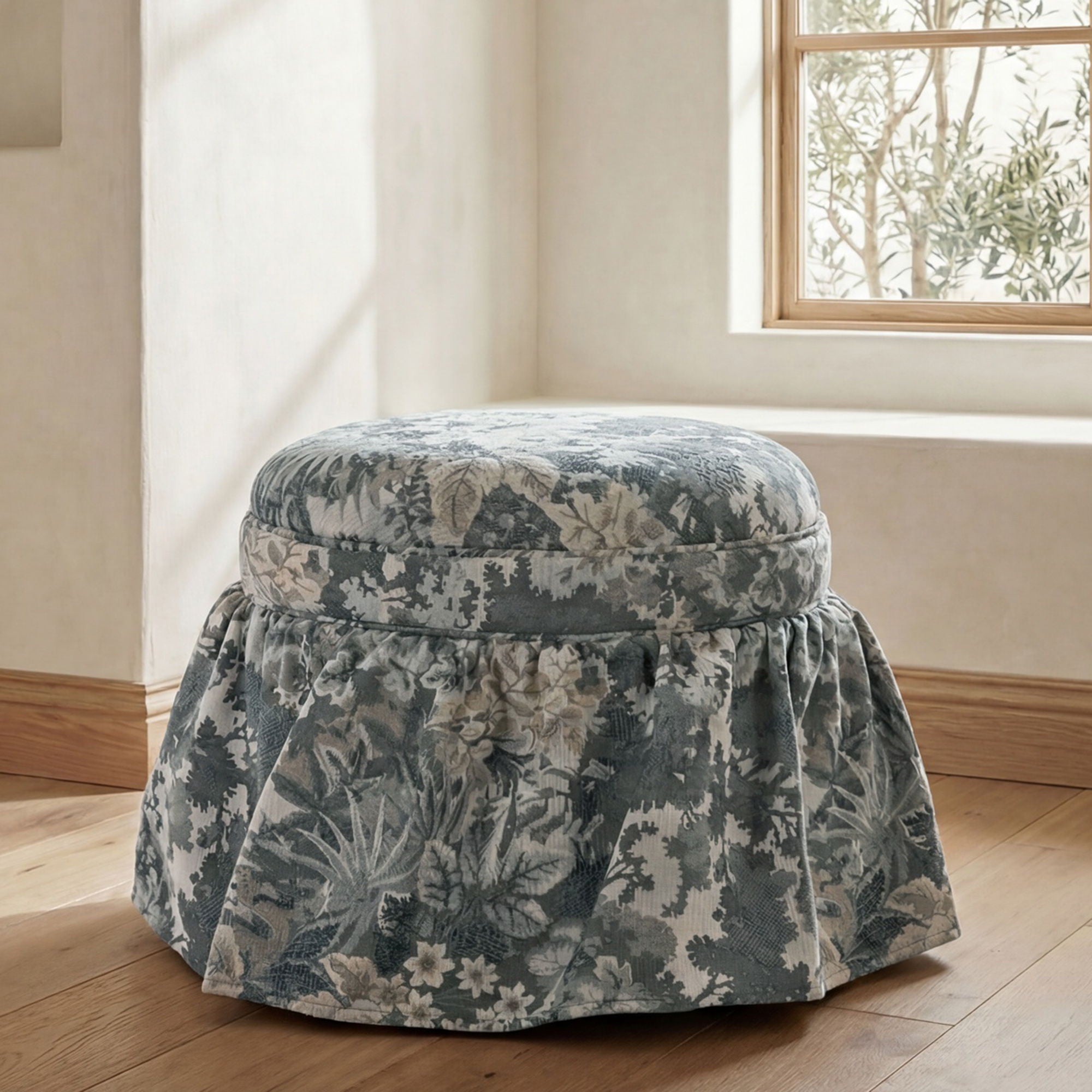 Heidi – Storage Ottoman Tapestry – Blue / Gray