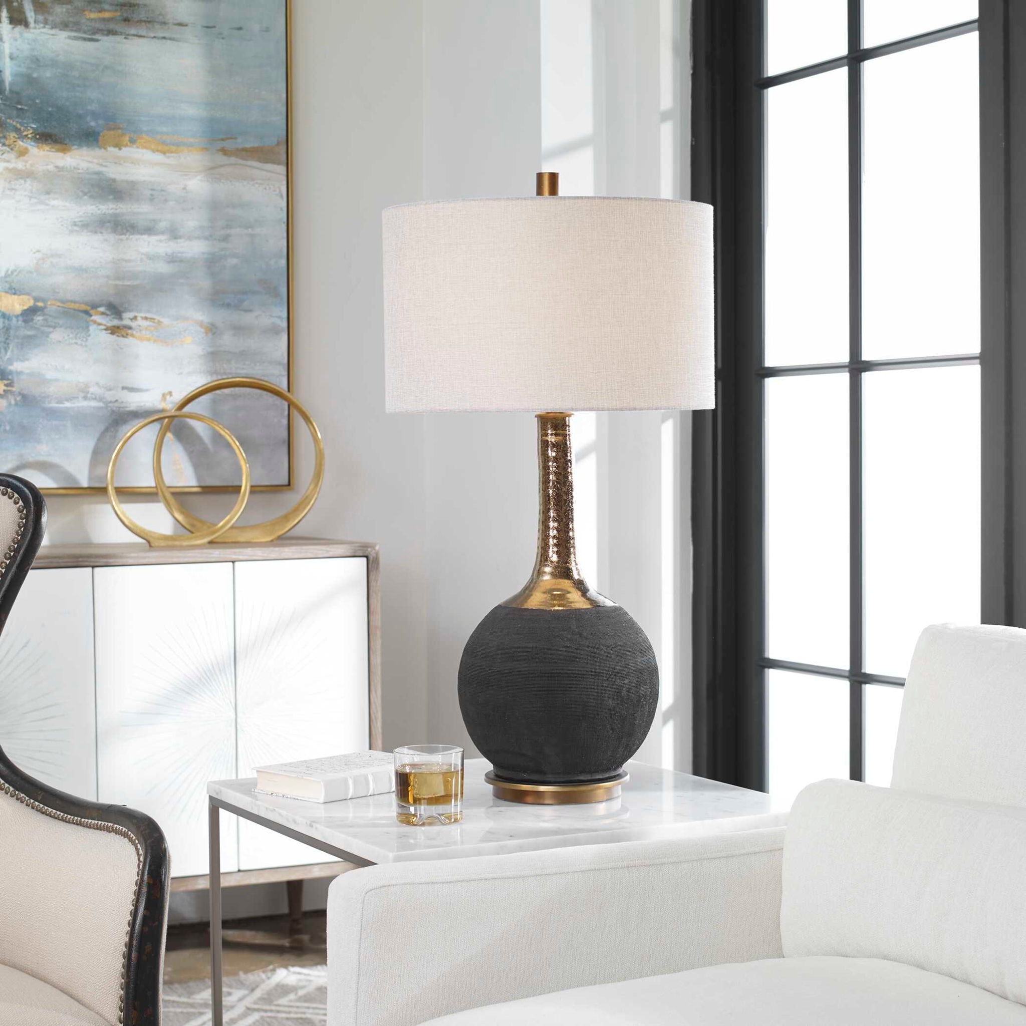 Arnav - Textured Lamp - Black - Image 2