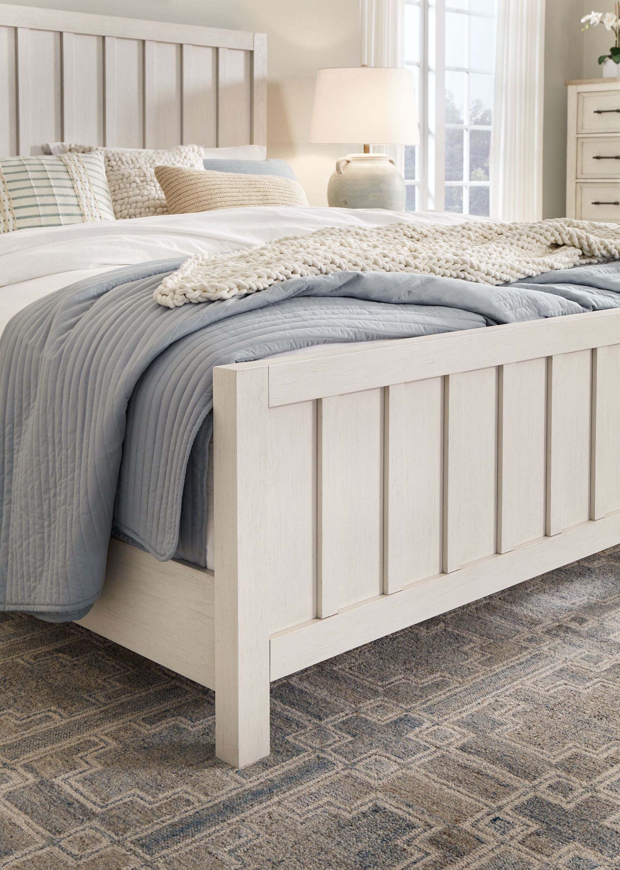 Shaybrock - Panel Bed - Image 3