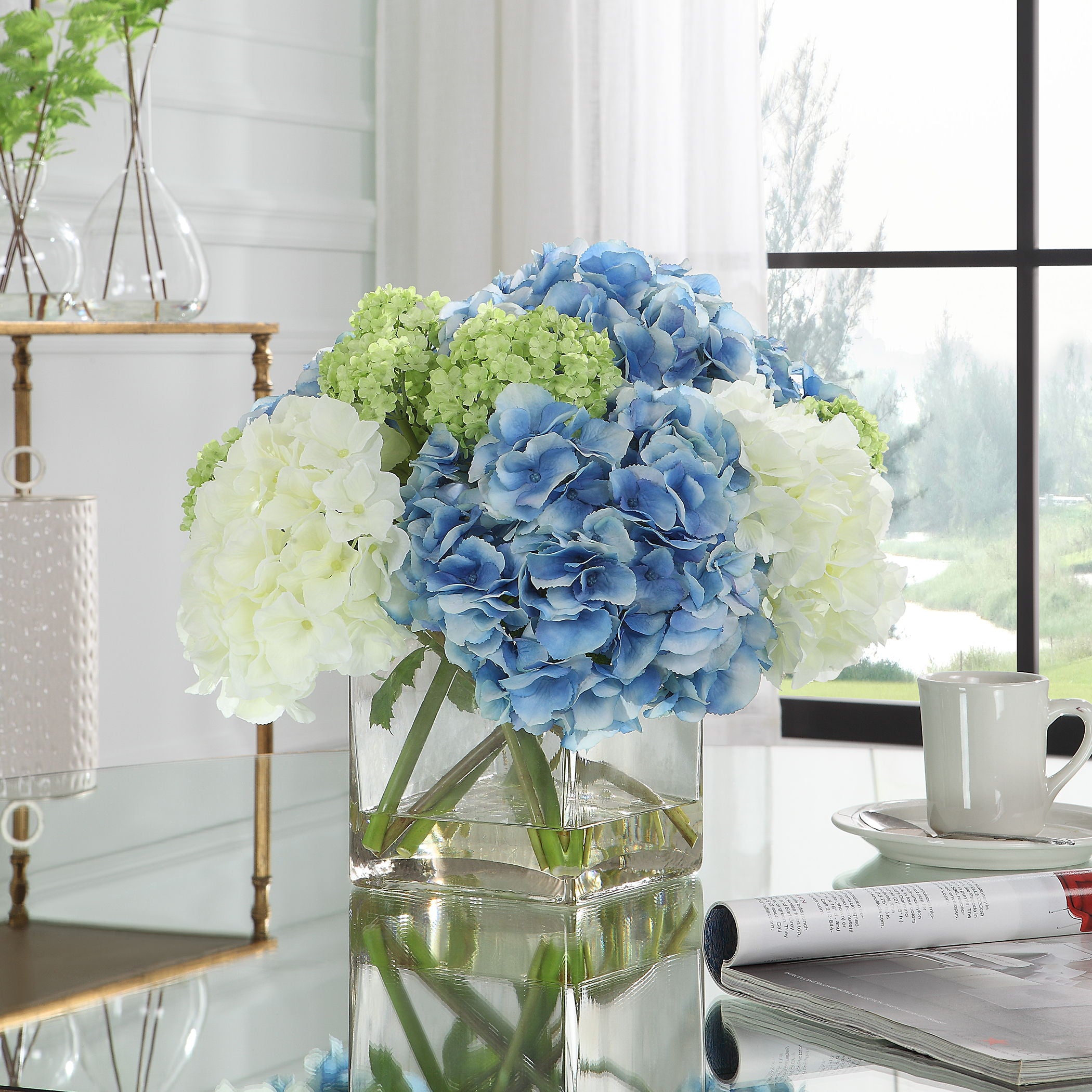 Providence Hydrangea - Bouquet - Image 2