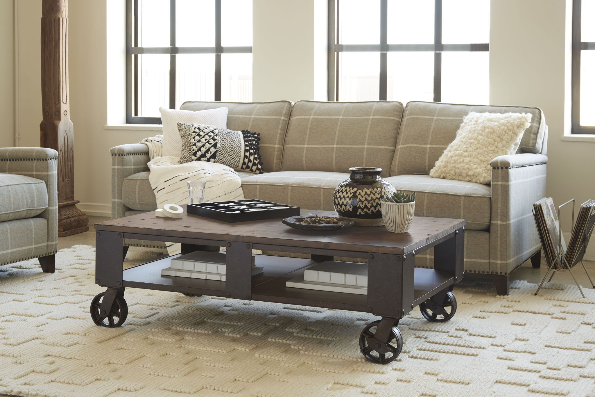 Pinebrook - Rectangular Cocktail Table (2 Braking Casters) - Distressed Natural Pine - Image 2