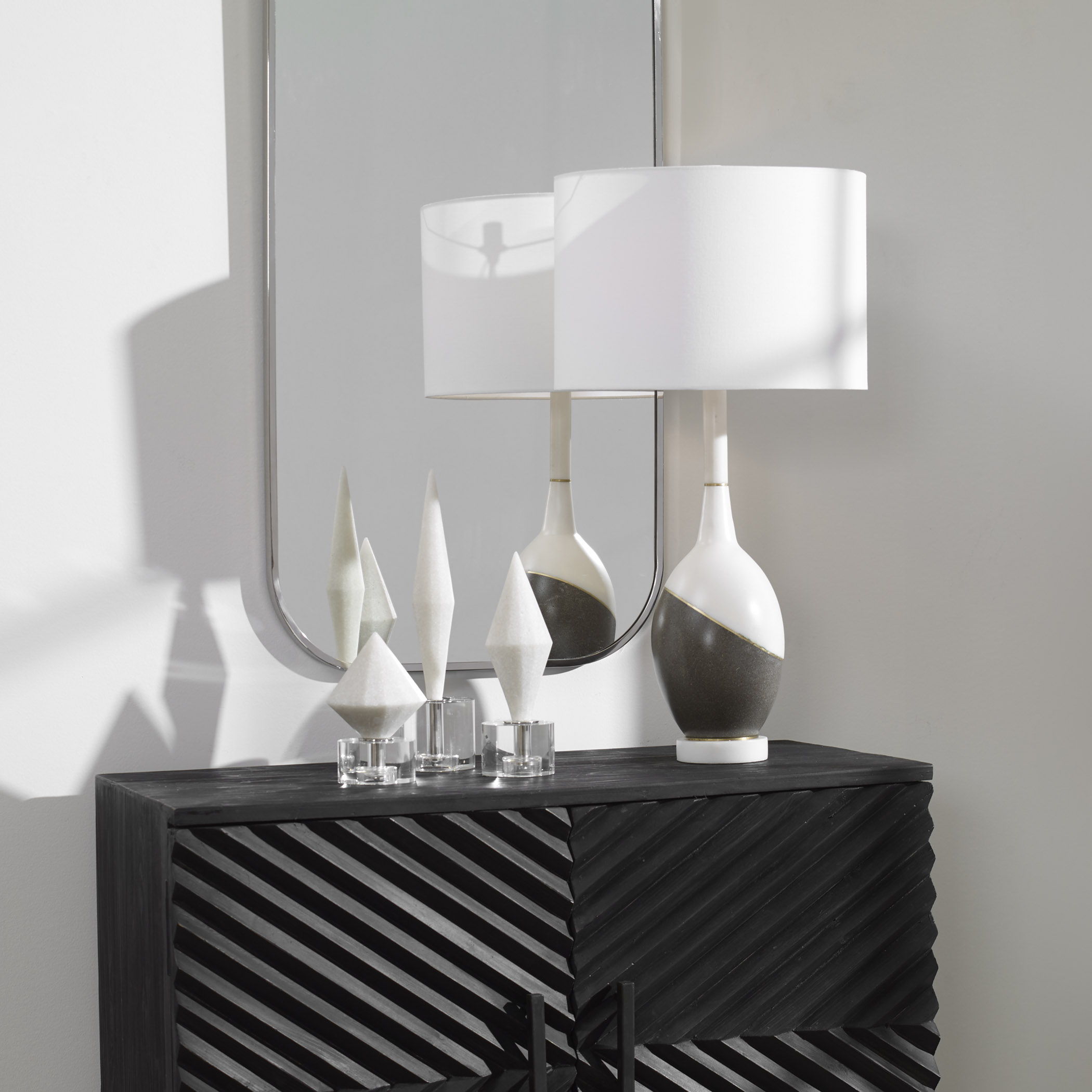 Tanali - Modern Table Lamp - White & Gray - Image 3