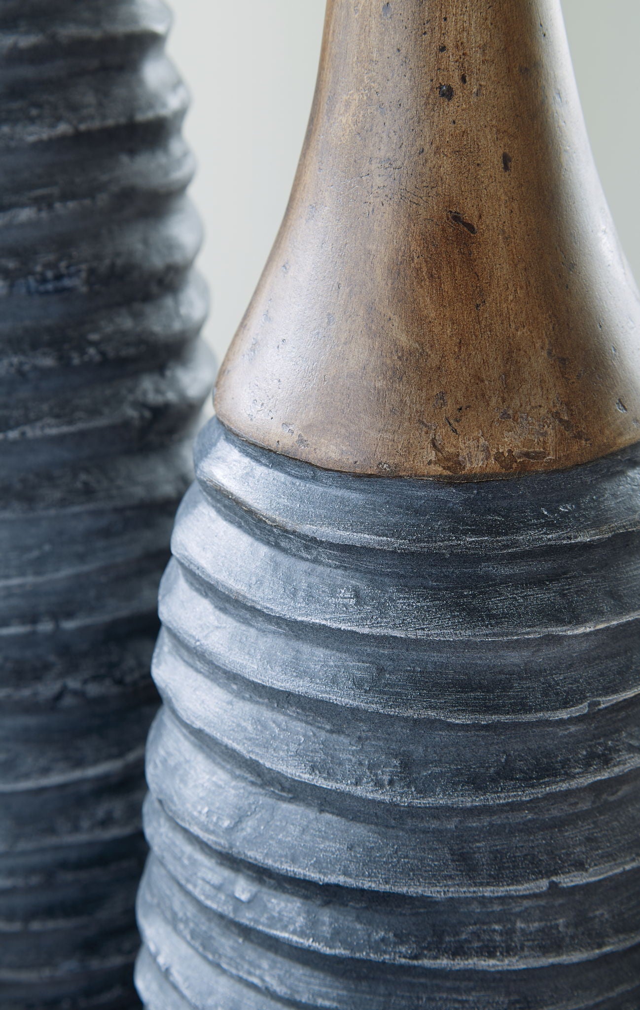 Blayze - Vase Set (Set of 2) - Antique Gray / Brown - Image 2