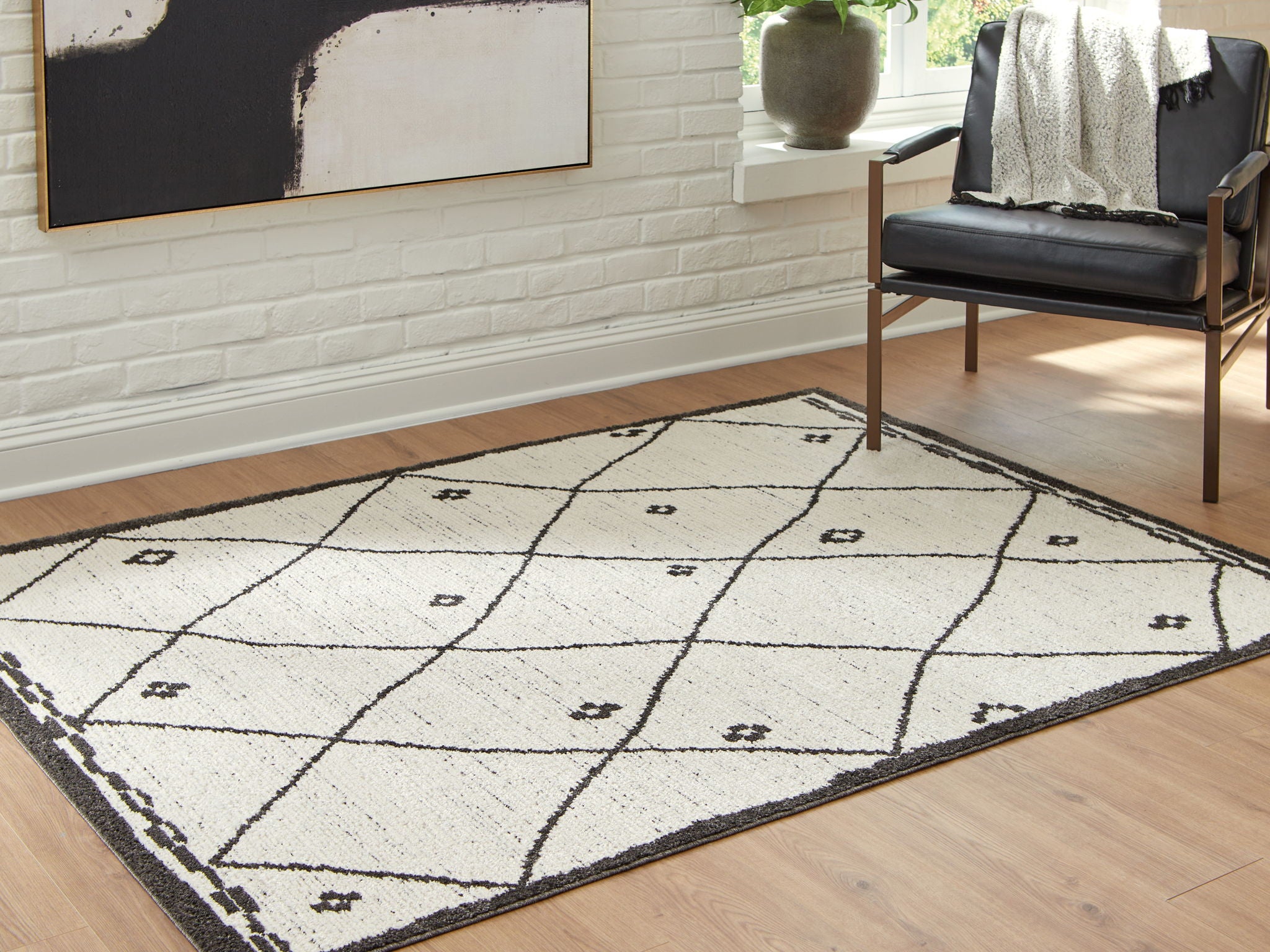 Fenriston - Rug - Image 3