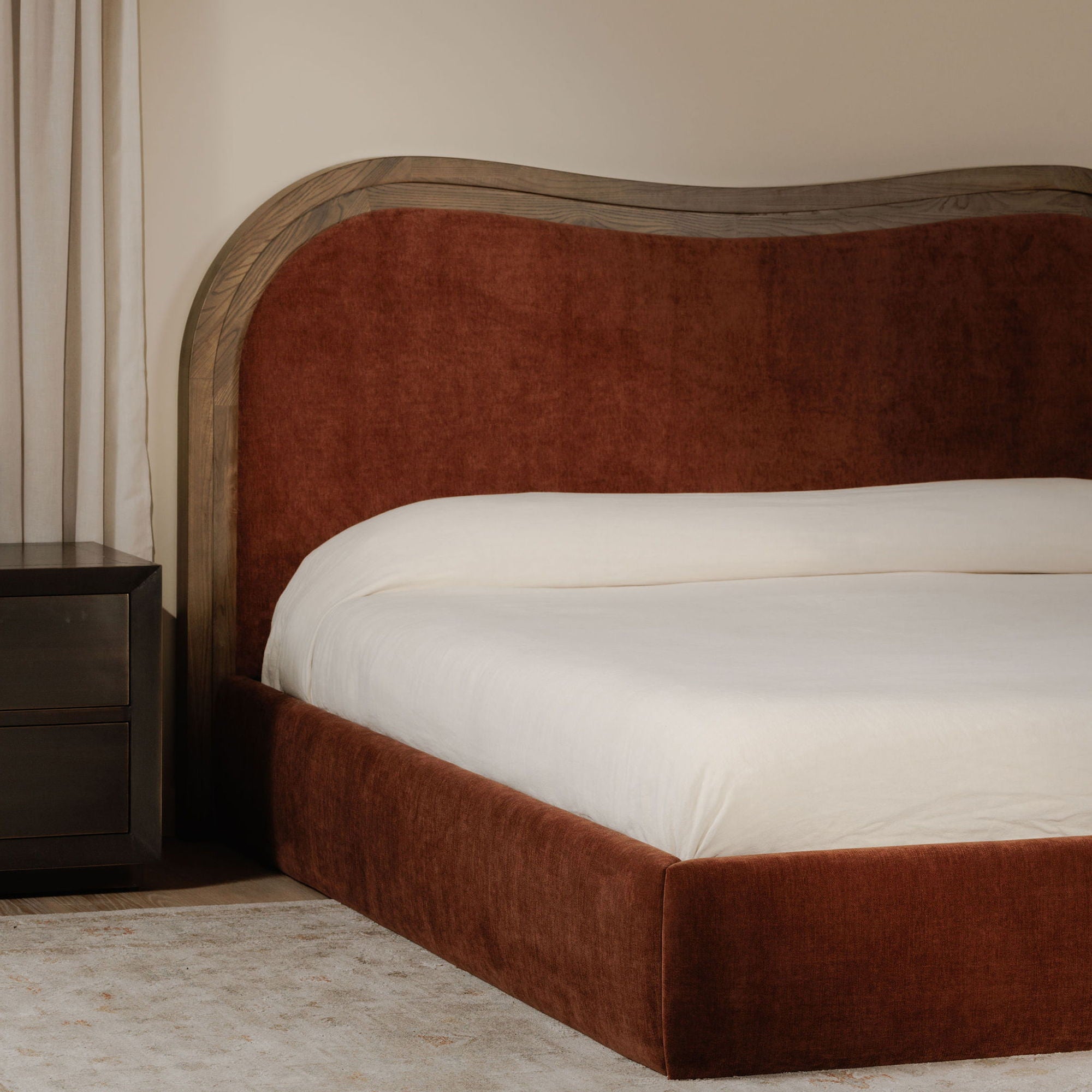 Camilla - King Bed - Chestnut - Image 2
