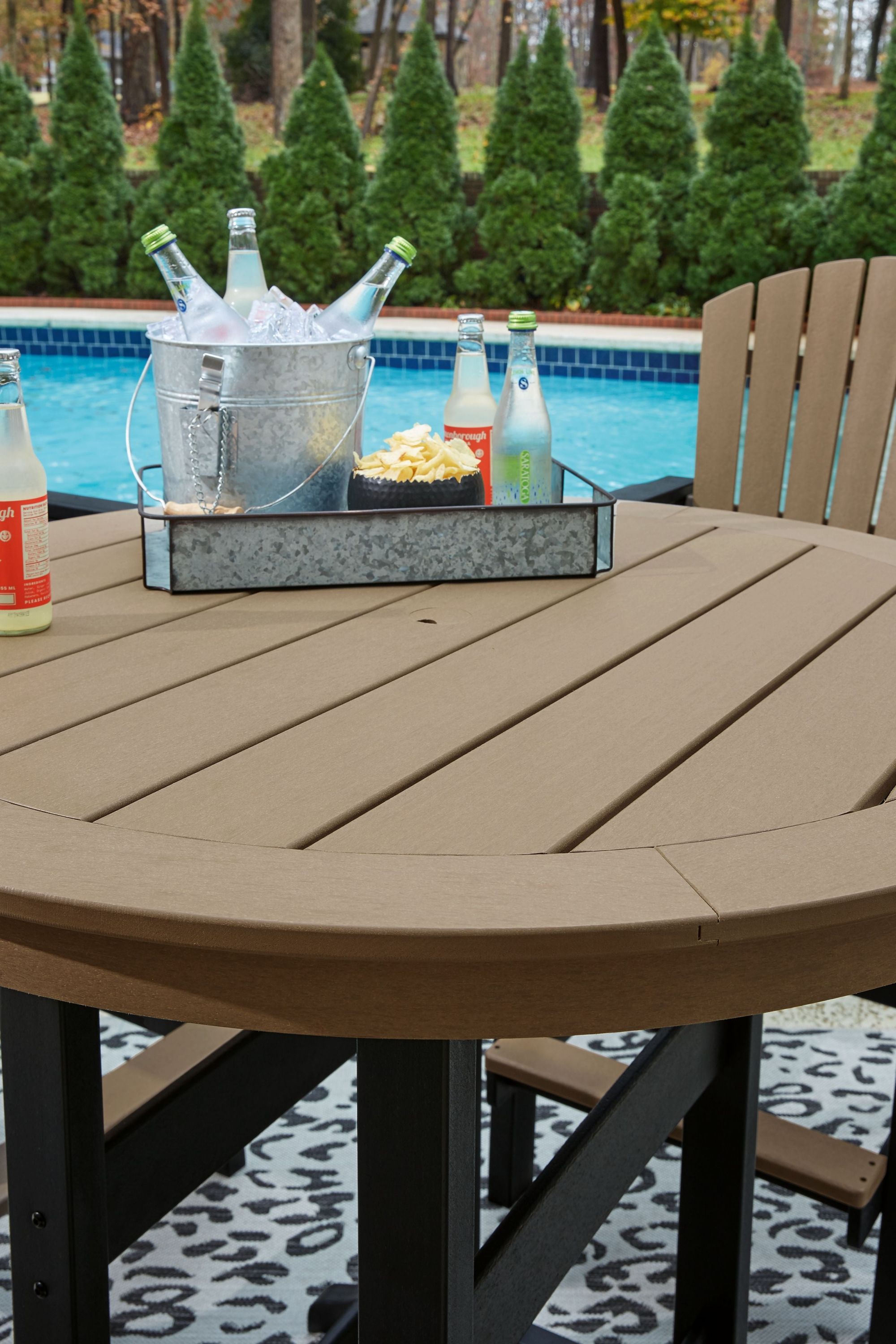 Fairen Trail - Round Bar Table w/Umb OPT - Black / Driftwood - Image 3