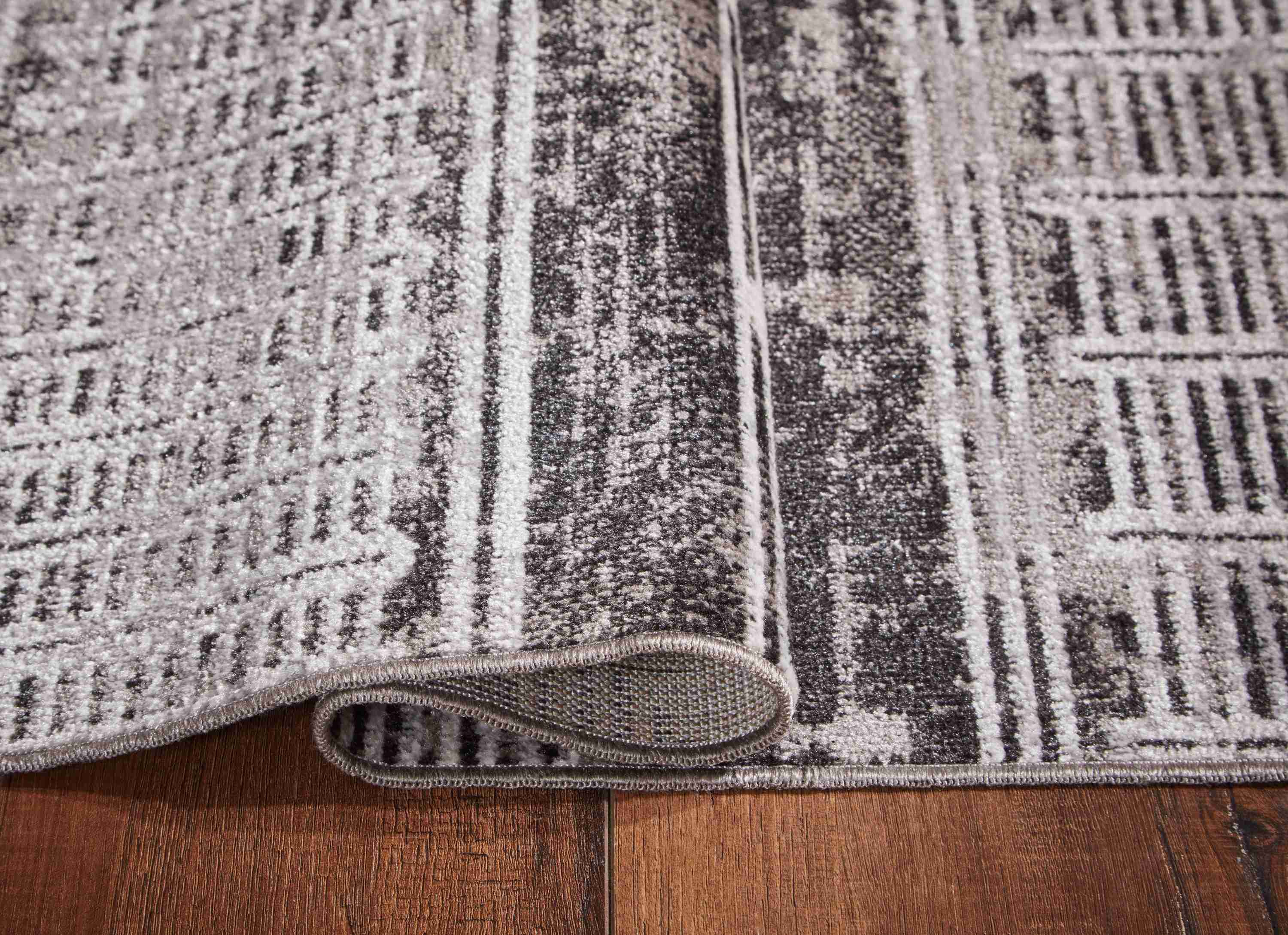 Henchester - Rug - Image 3