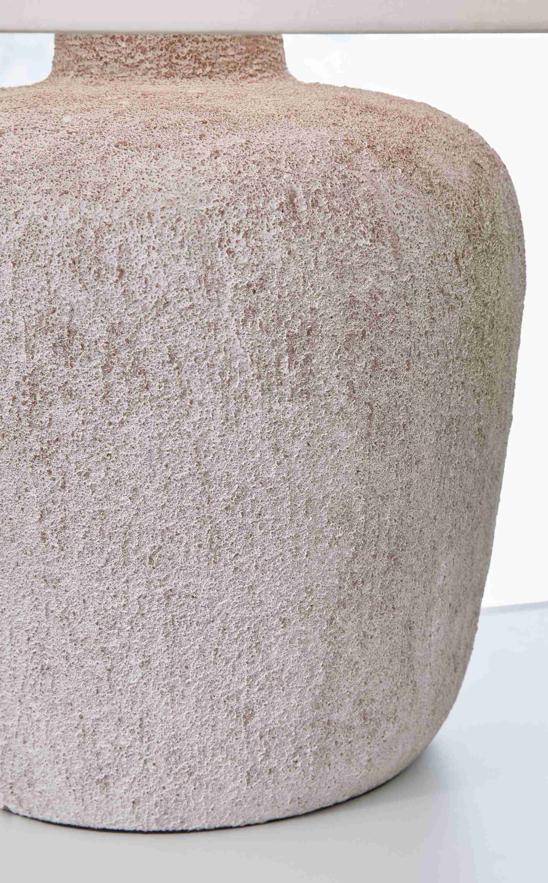 Danry - Metal Table Lamp - Distressed Cream - Image 2