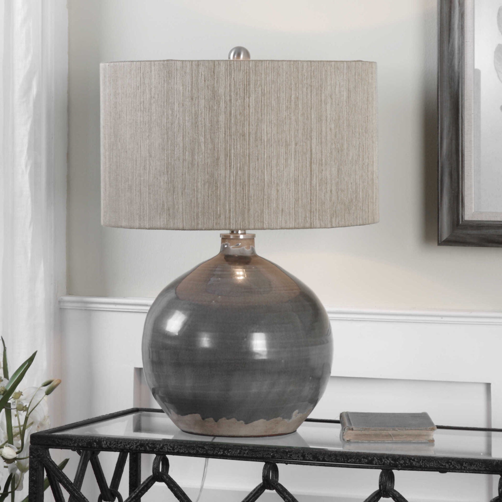 Vardenis - Ceramic Lamp - Gray - Image 2