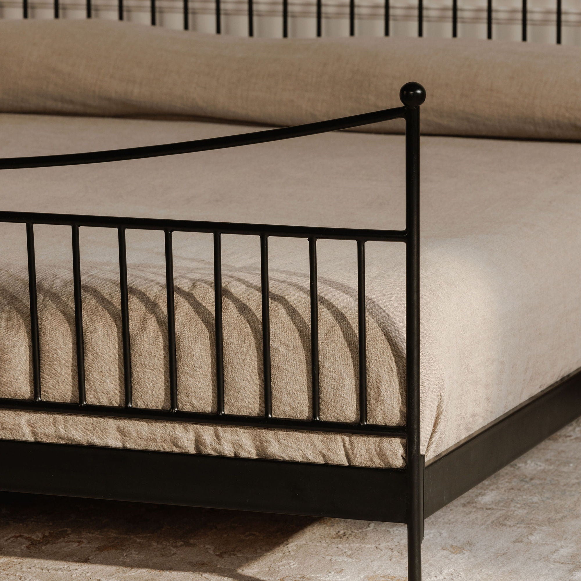 Monet - King Bed - Black - Image 2