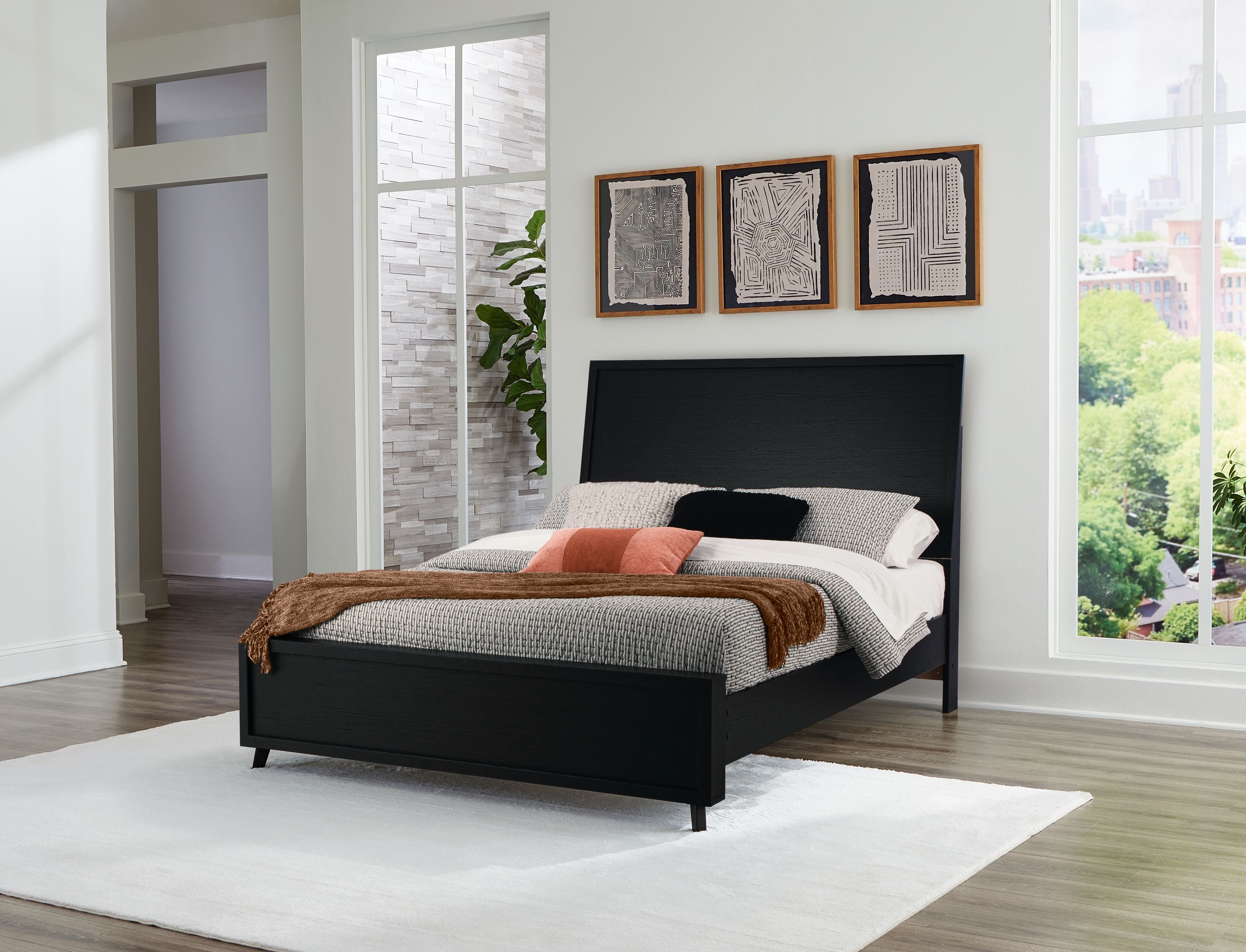 Danziar - Panel Bed - Image 3