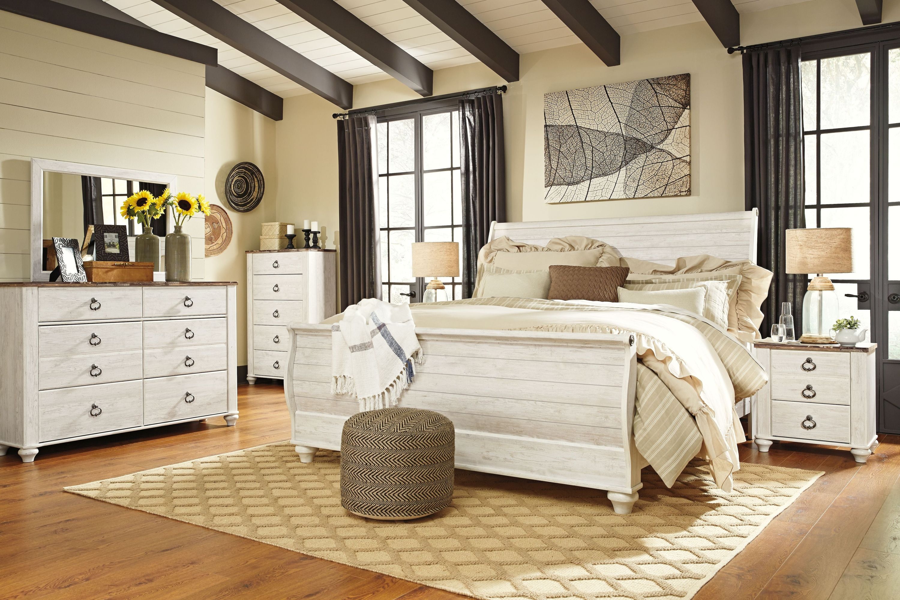 Willowton - Five Drawer Chest - Brown / Beige / White - Image 3