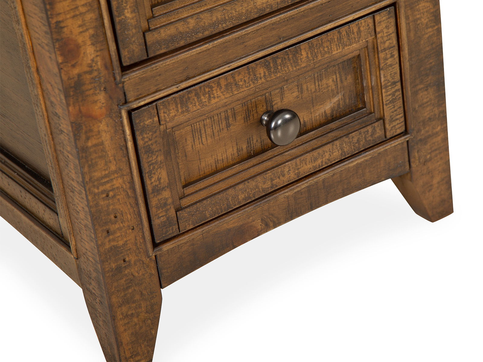 Bay Creek - Chairside End Table - Toasted Nutmeg - Image 3