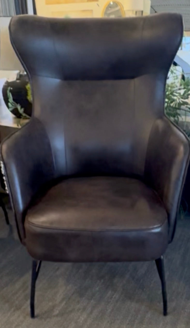 370 Accent Chair – Black