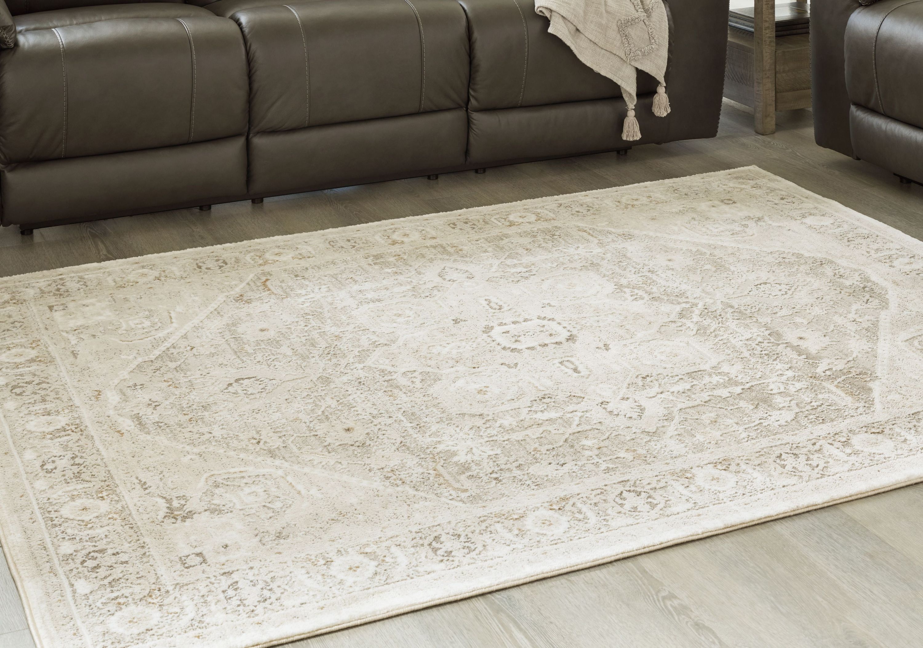 Gatwell - Rug - Image 3