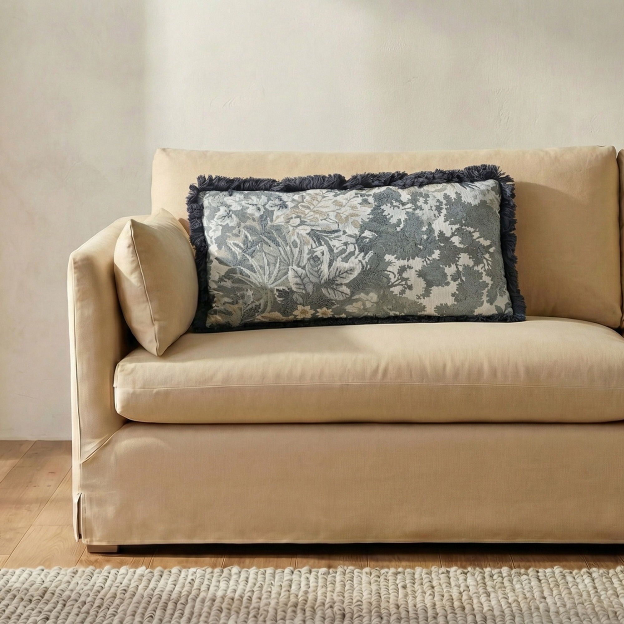 Yasmin – Lumbar Cushion Tapestry – Blue / Gray
