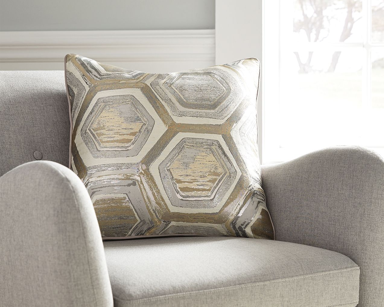 Meiling - Pillow - Image 3
