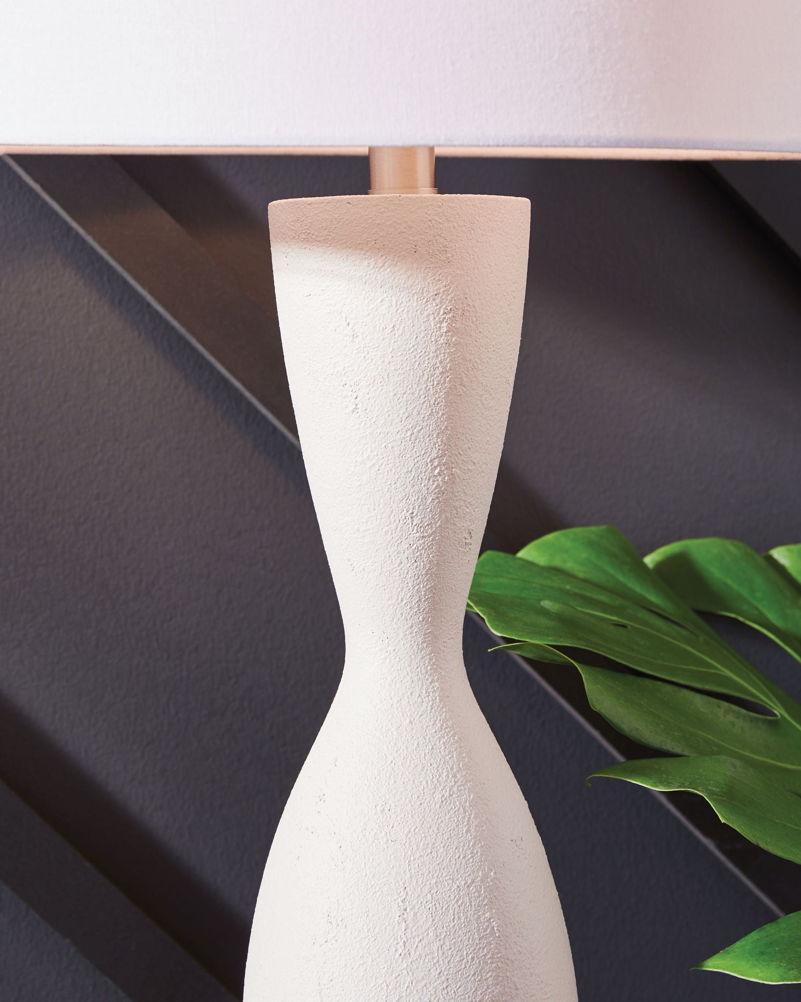 Davinford - Poly Table Lamp - White - Image 3